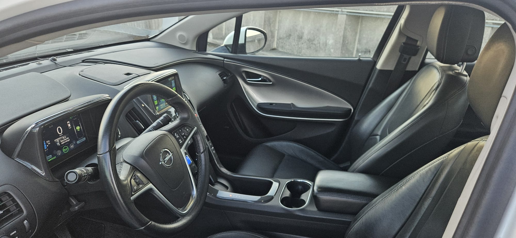 Opel Ampera 1.4 + 16 kWh CVT 2012, bild 5/9