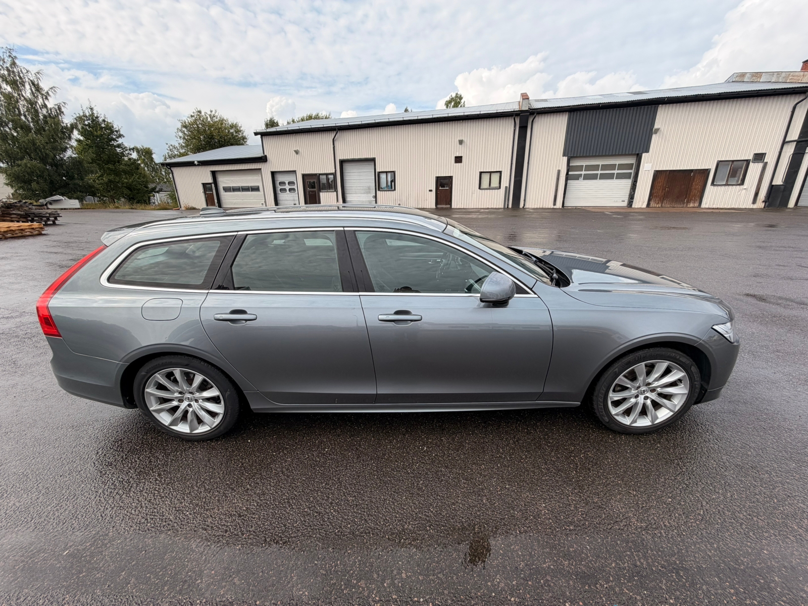 Volvo V90 D4 Geartronic 2019, kuva 3/10