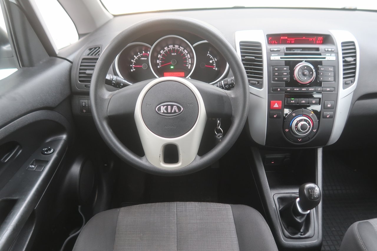 Kia Venga 2010, bild 5/10