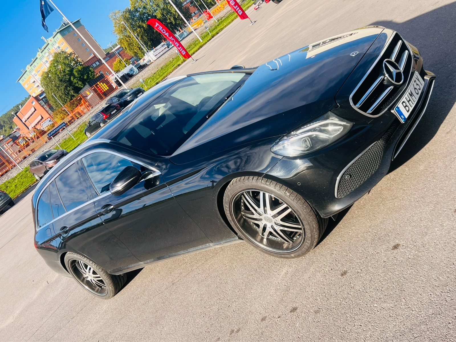 Mercedes-Benz E 2020, bild 2/8