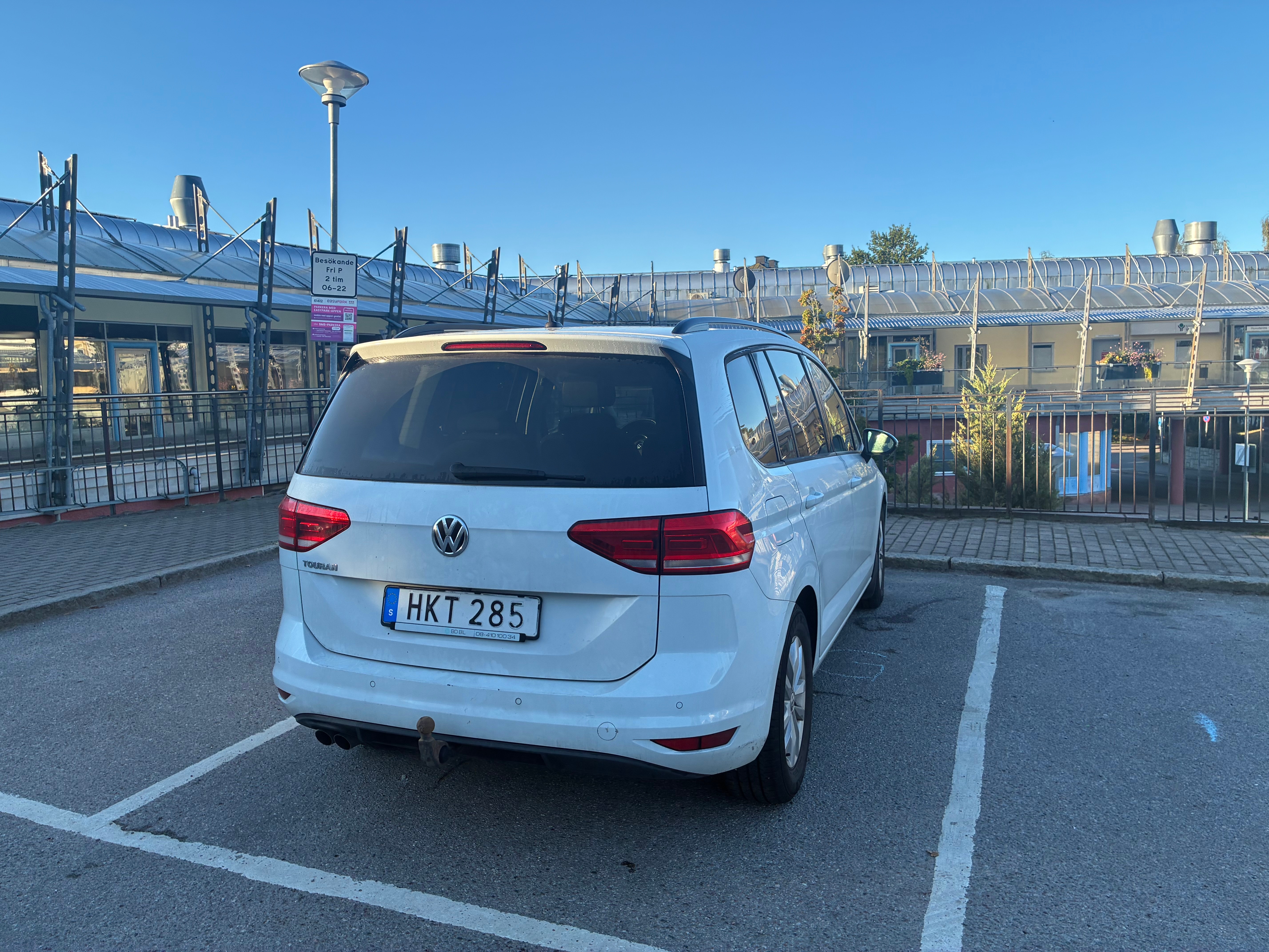 Volkswagen Touran 2018, bild 6/9