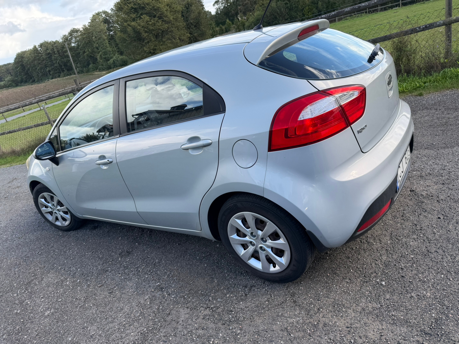Kia Rio 5-dörrar 1.2 CVVT Manuell 2012, photo 4/8