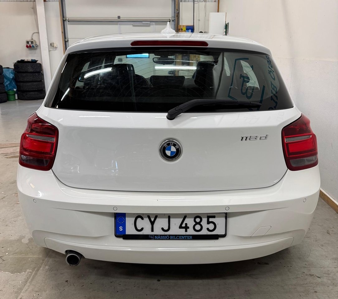 BMW 118 d 5-dörrars Steptronic Euro 5 2015, kuva 5/10