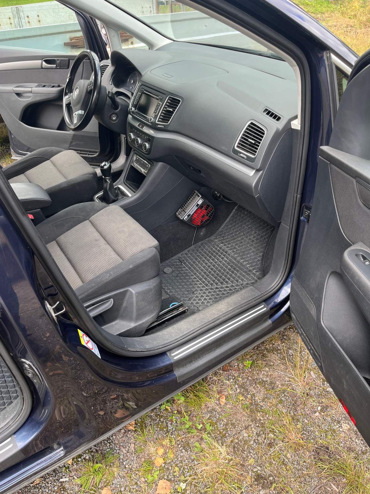 Volkswagen Sharan 2013, kuva 5/10
