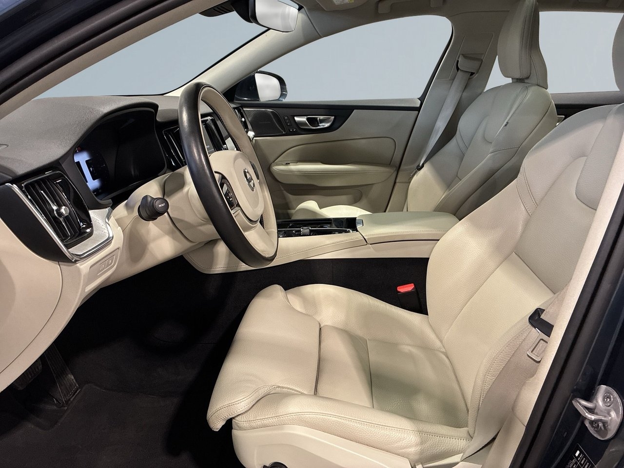 Volvo V60 Recharge T6 AWD Aut 2024, bild 7/23