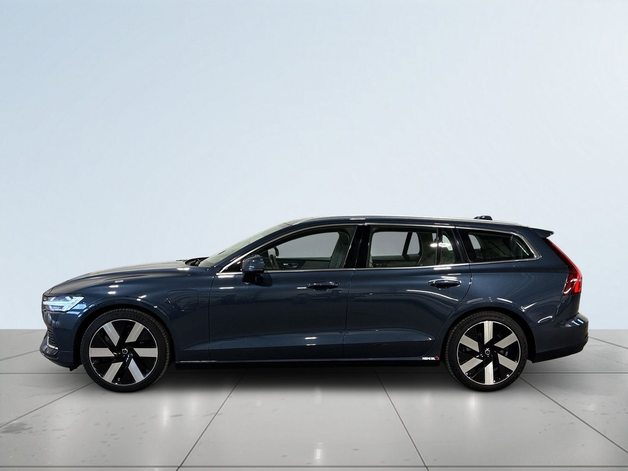 Volvo V60 Recharge T6 AWD Aut 2024, bild 4/23
