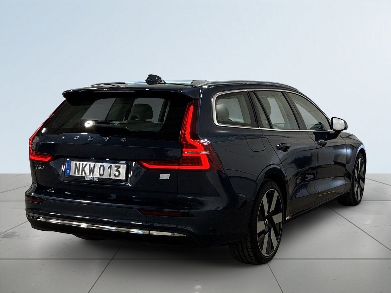 Volvo V60 Recharge T6 AWD Aut 2024, bild 6/23