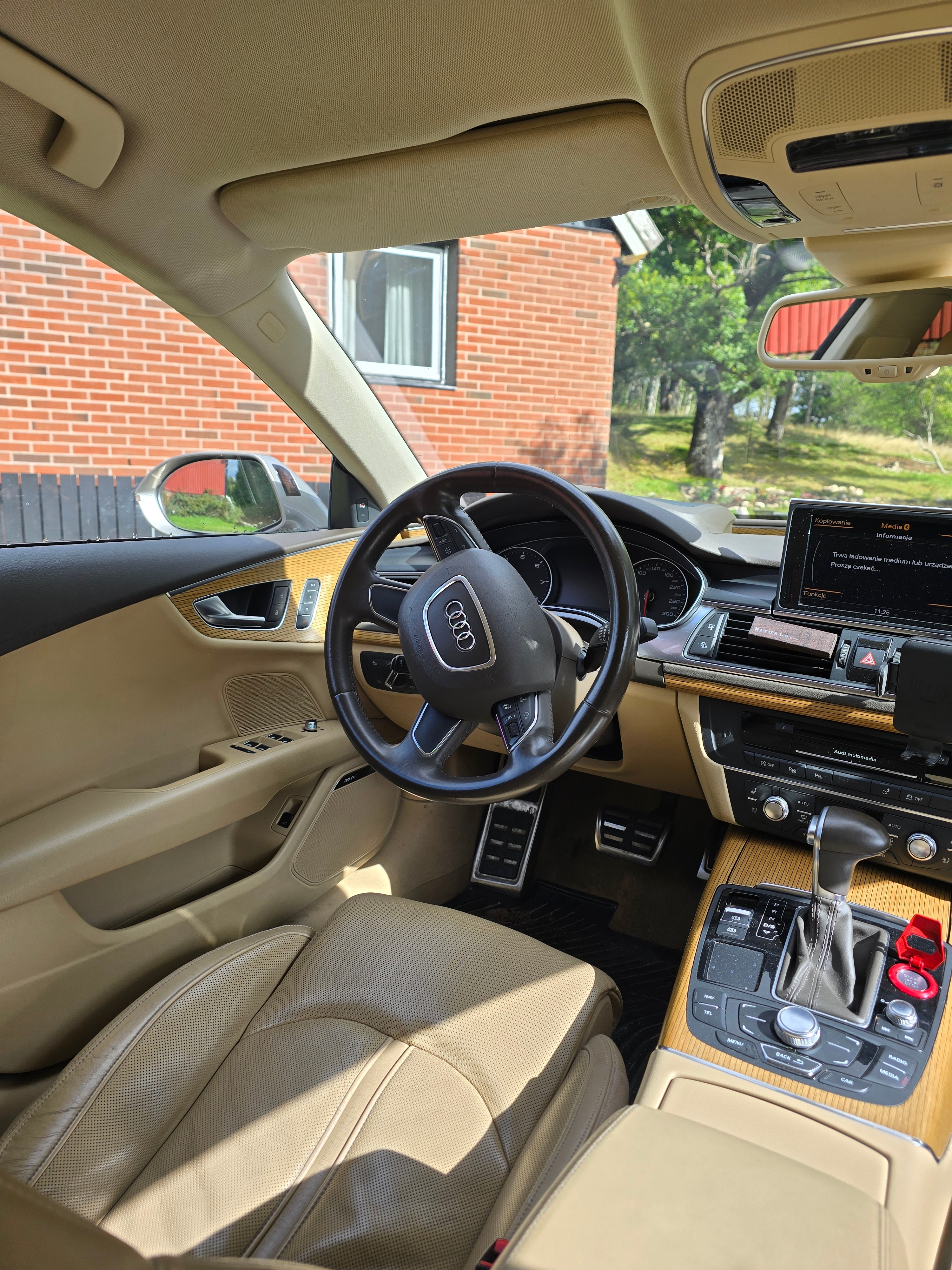 Audi A7 2012, bild 4/6