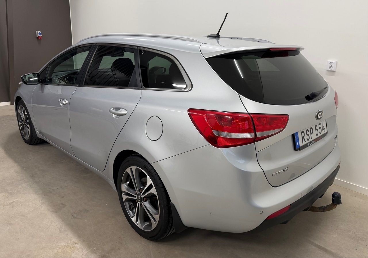 Kia Ceed cee'd_sw 1.6 CRDi GT-Line 2016, bild 3/10