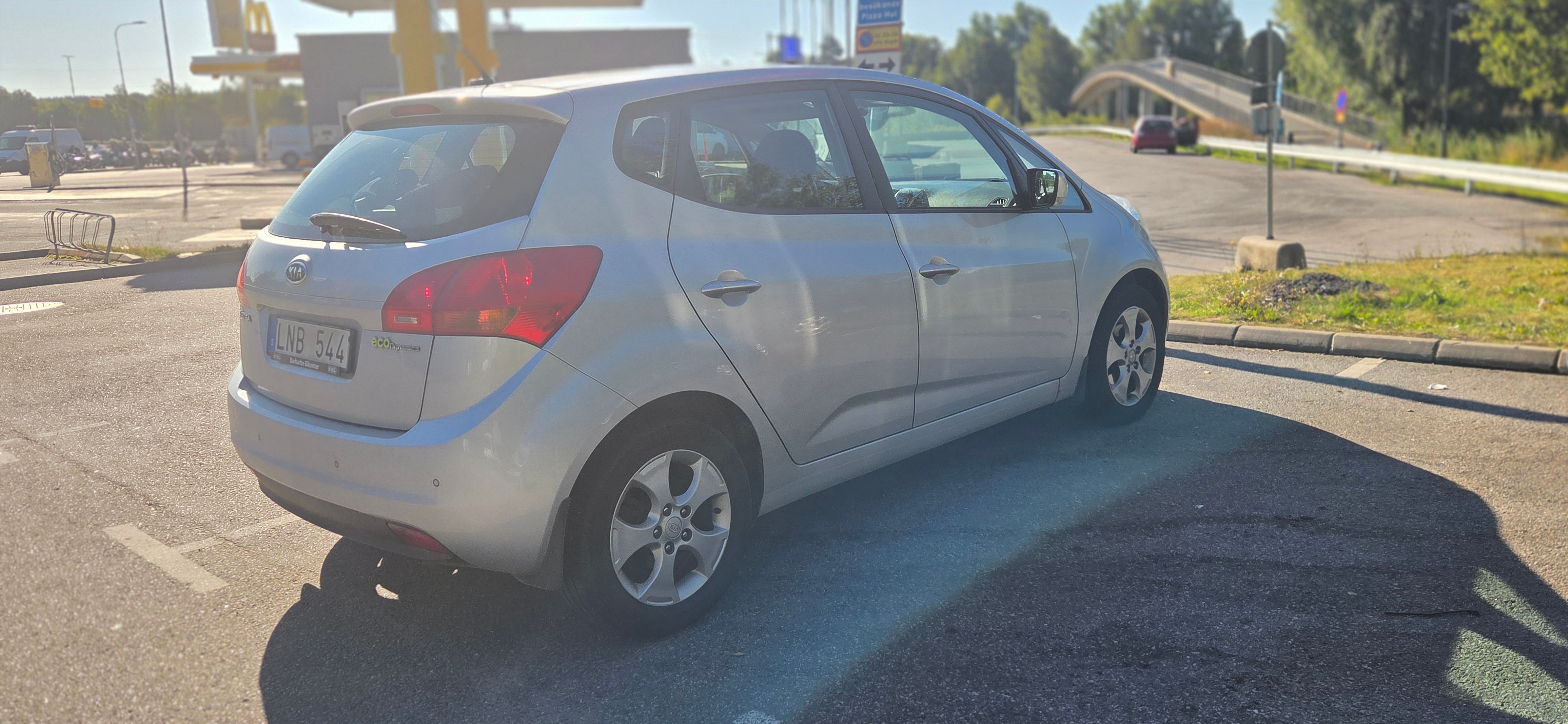 Kia Venga 1.4 CRDi Manuell 2011, photo 3/6