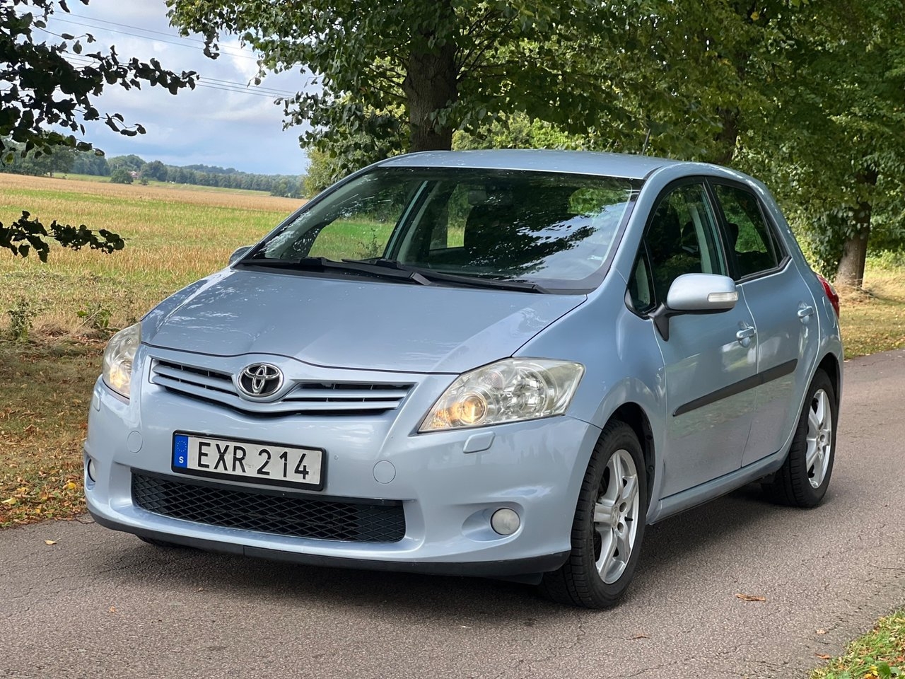 Toyota Auris 2011, bild 2/10