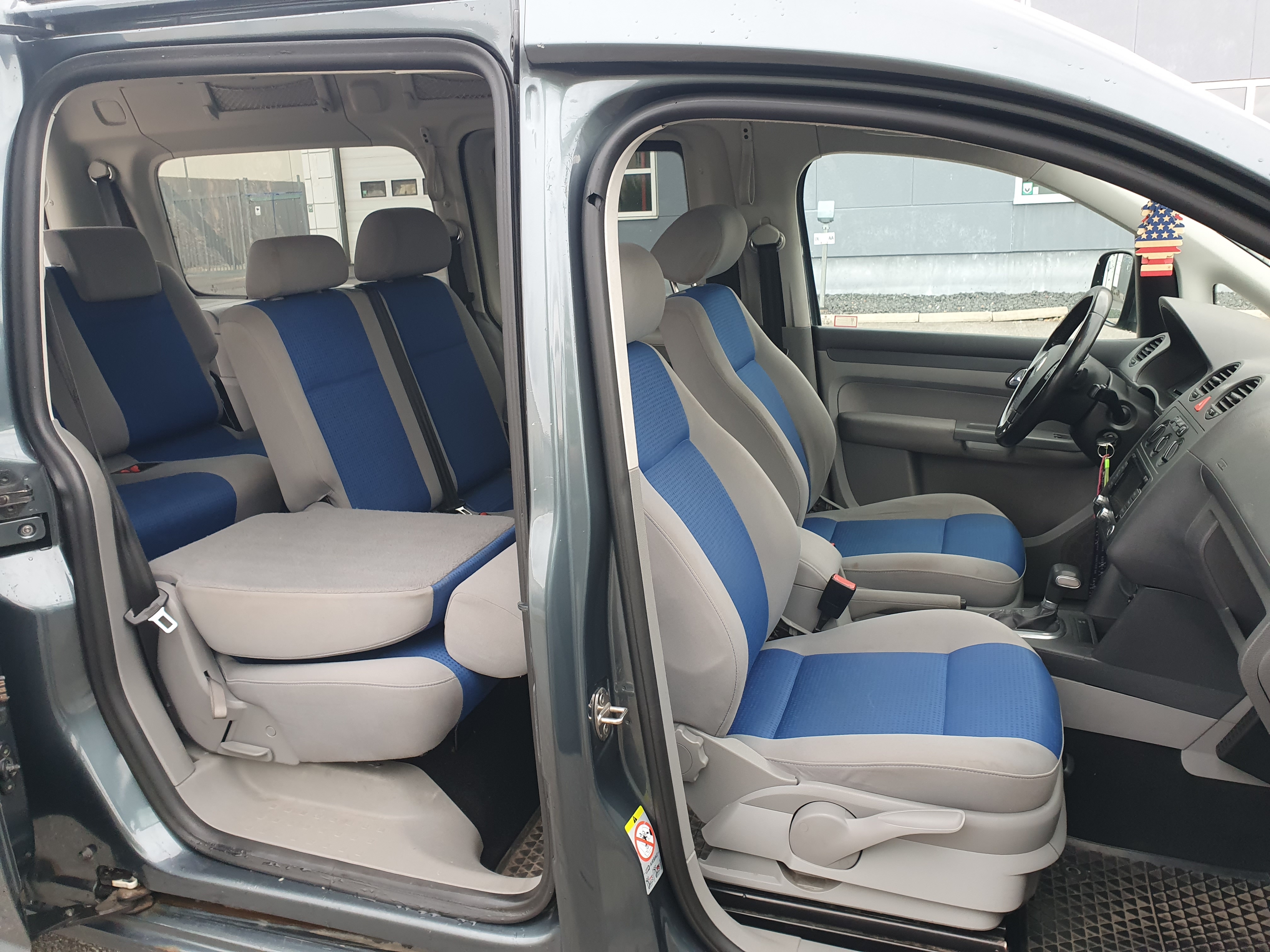 Volkswagen Caddy Maxi Life 1.9 Tdi DSG 2008, bild 6/7