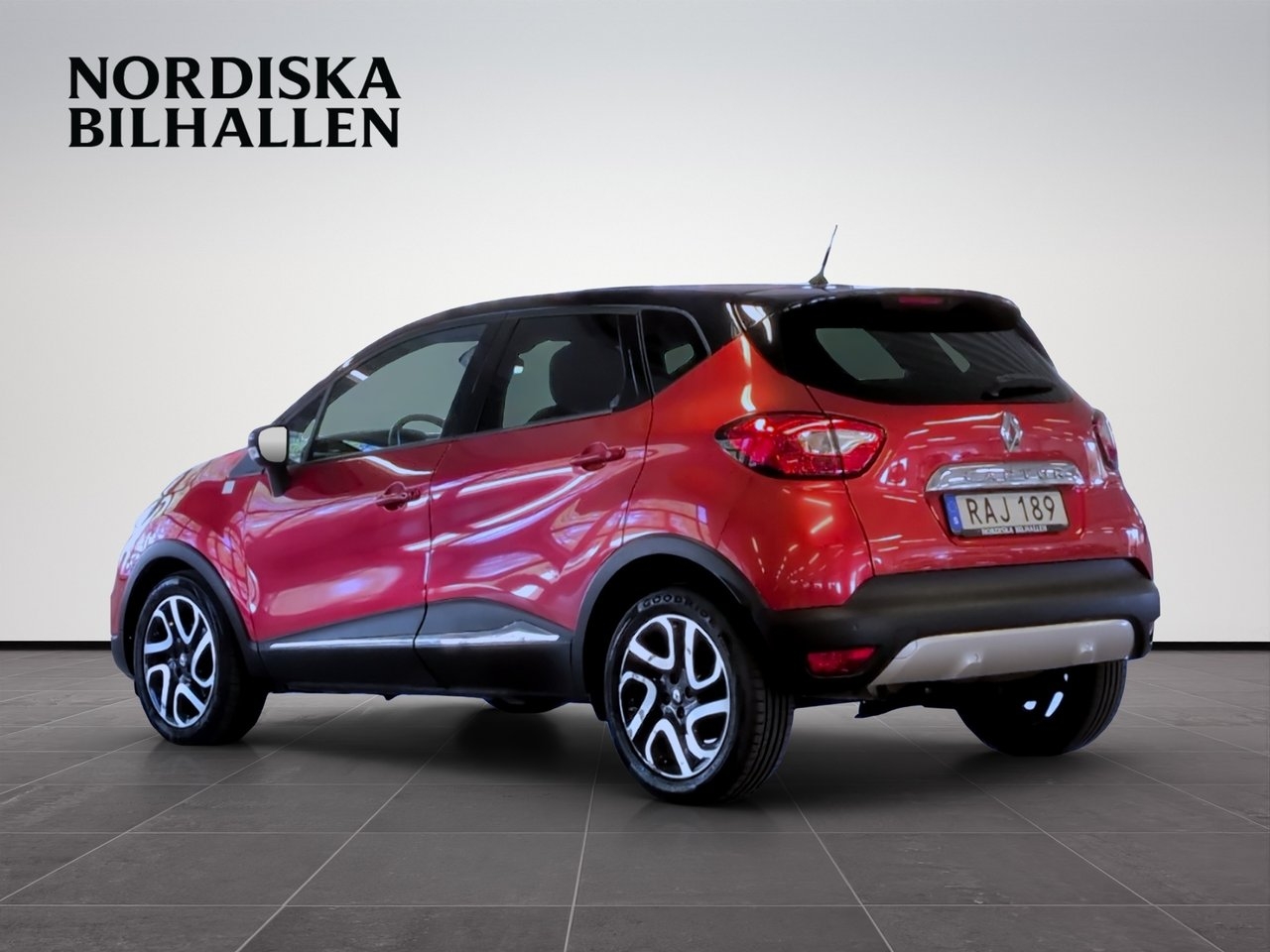 Renault Captur 1.2 TCe EDC 2016, bild 5/10