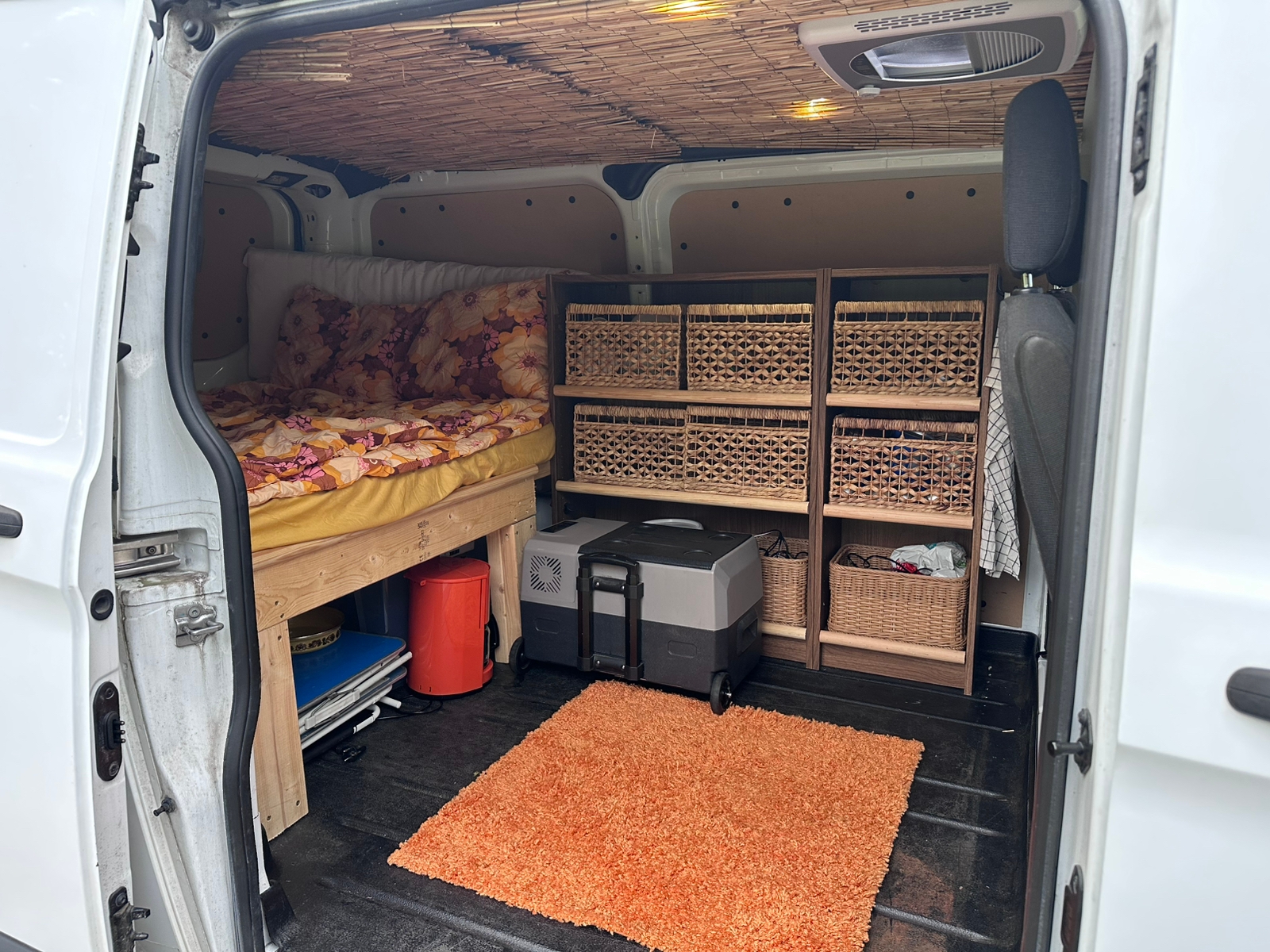 Ford Transit Custom 2.0 TDCi Manuell 2018, bild 3/10