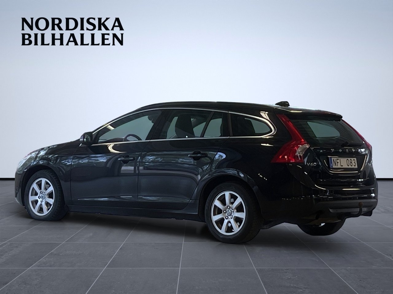 Volvo V60 T4F Powershift Momentum 2013, kuva 5/10