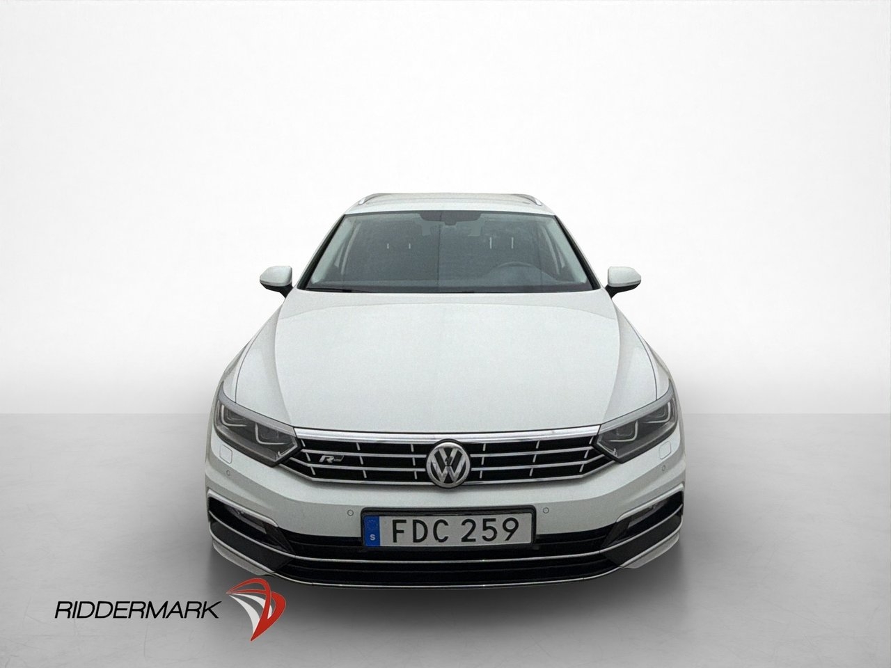 Volkswagen Passat 4M 190hk R-Line Värm 2017, bild 2/33
