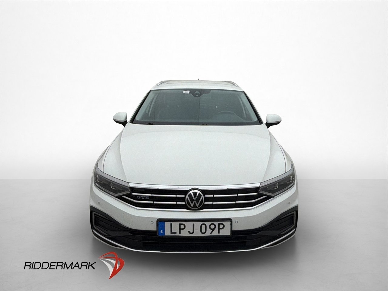 Volkswagen Passat 2021, bild 2/32