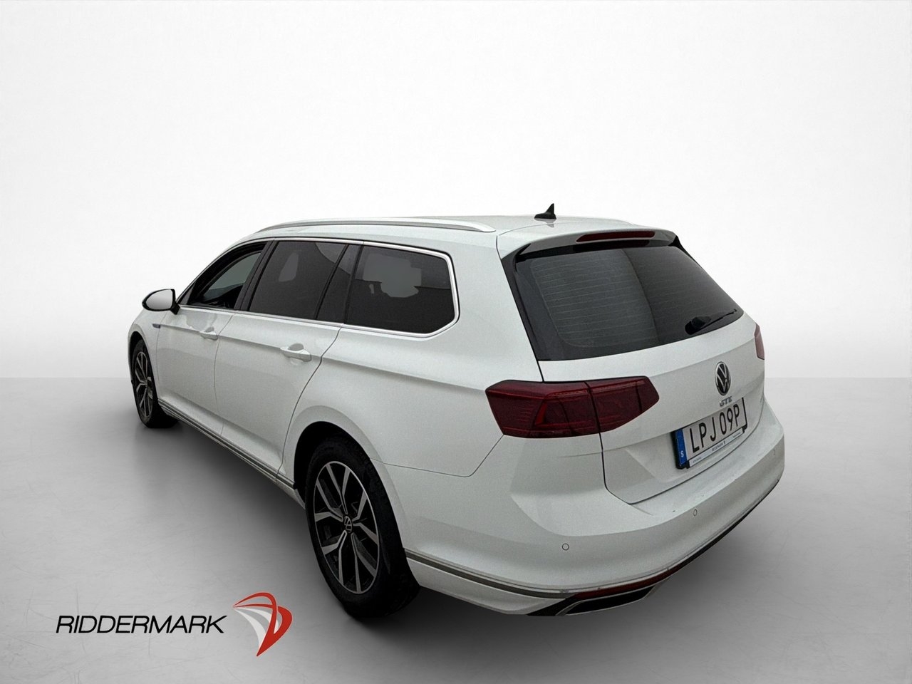 Volkswagen Passat 2021, bild 6/32