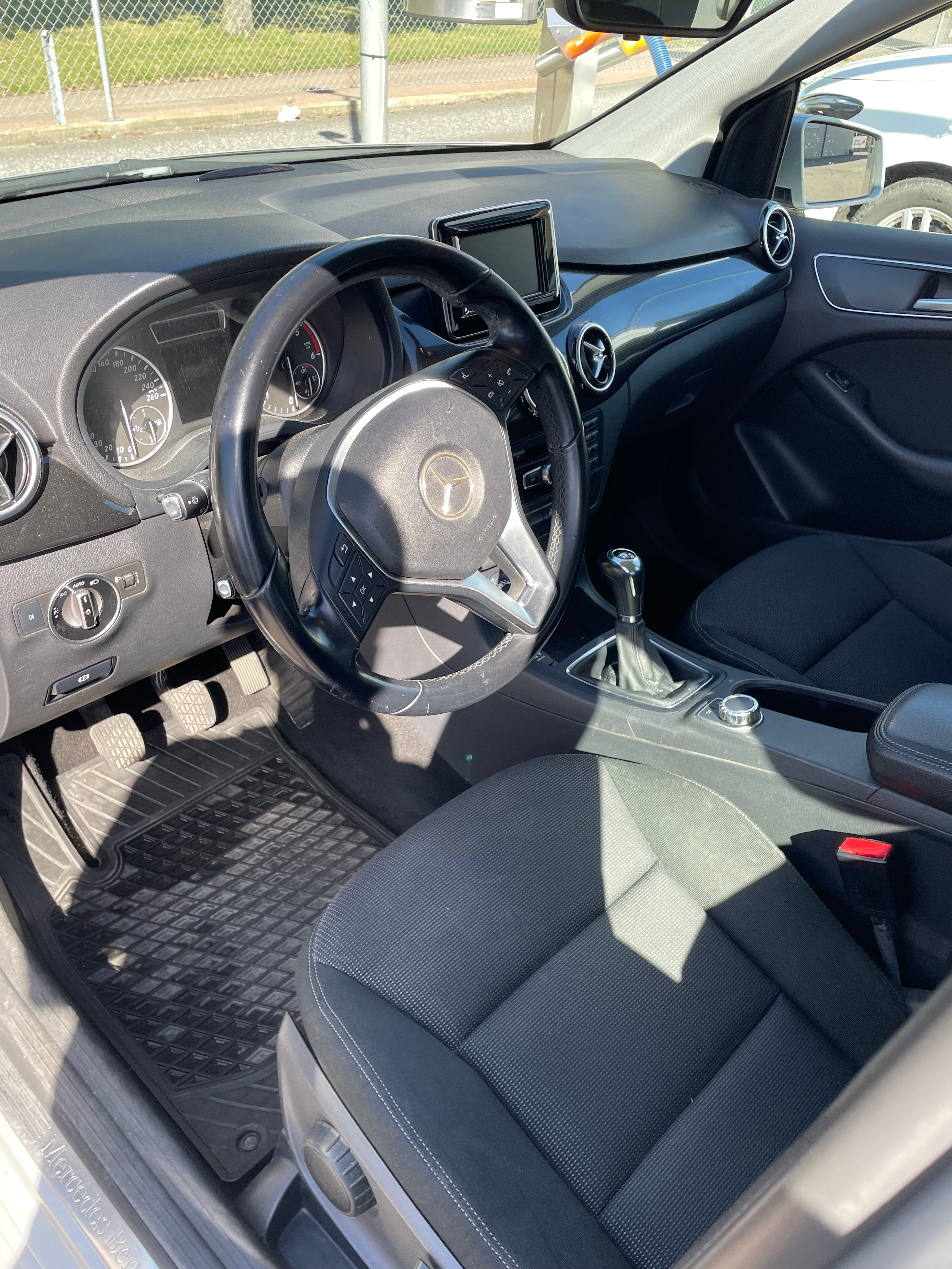 Mercedes-Benz B 2013, bild 5/9