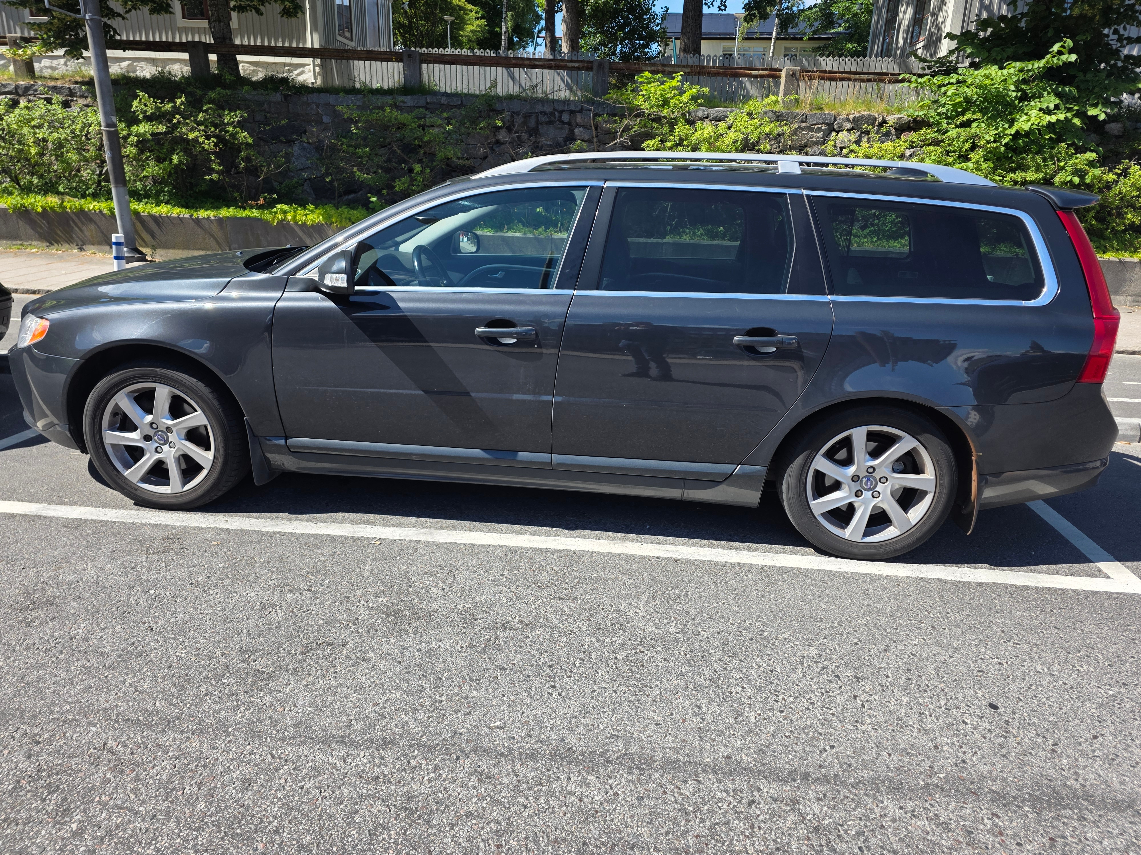 Volvo V70 D5 AWD Geartronic 2011, bild 3/6
