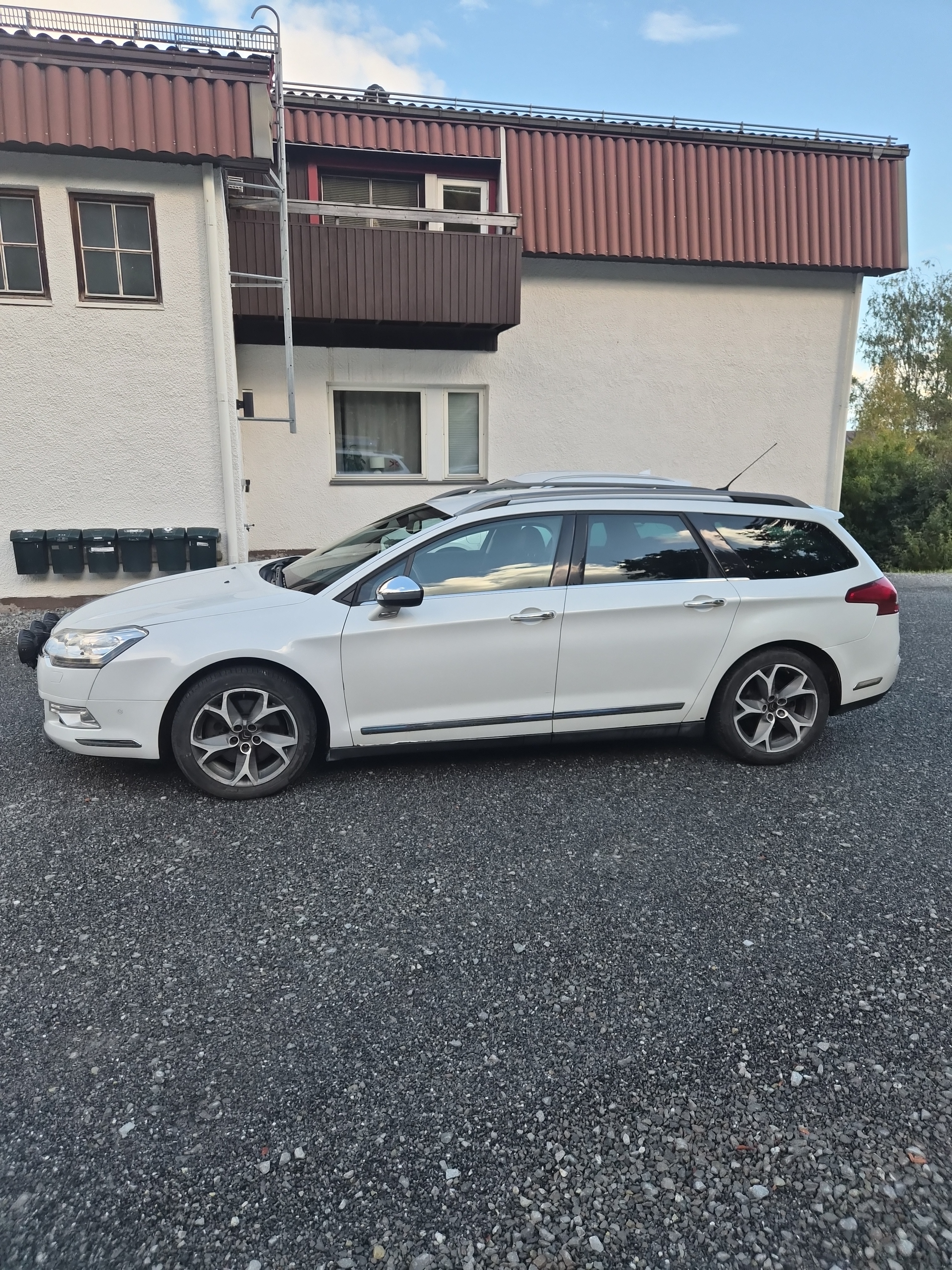 Citroen C5 Tourer 2.0 BlueHDi Automatisk 2015, kuva 2/3