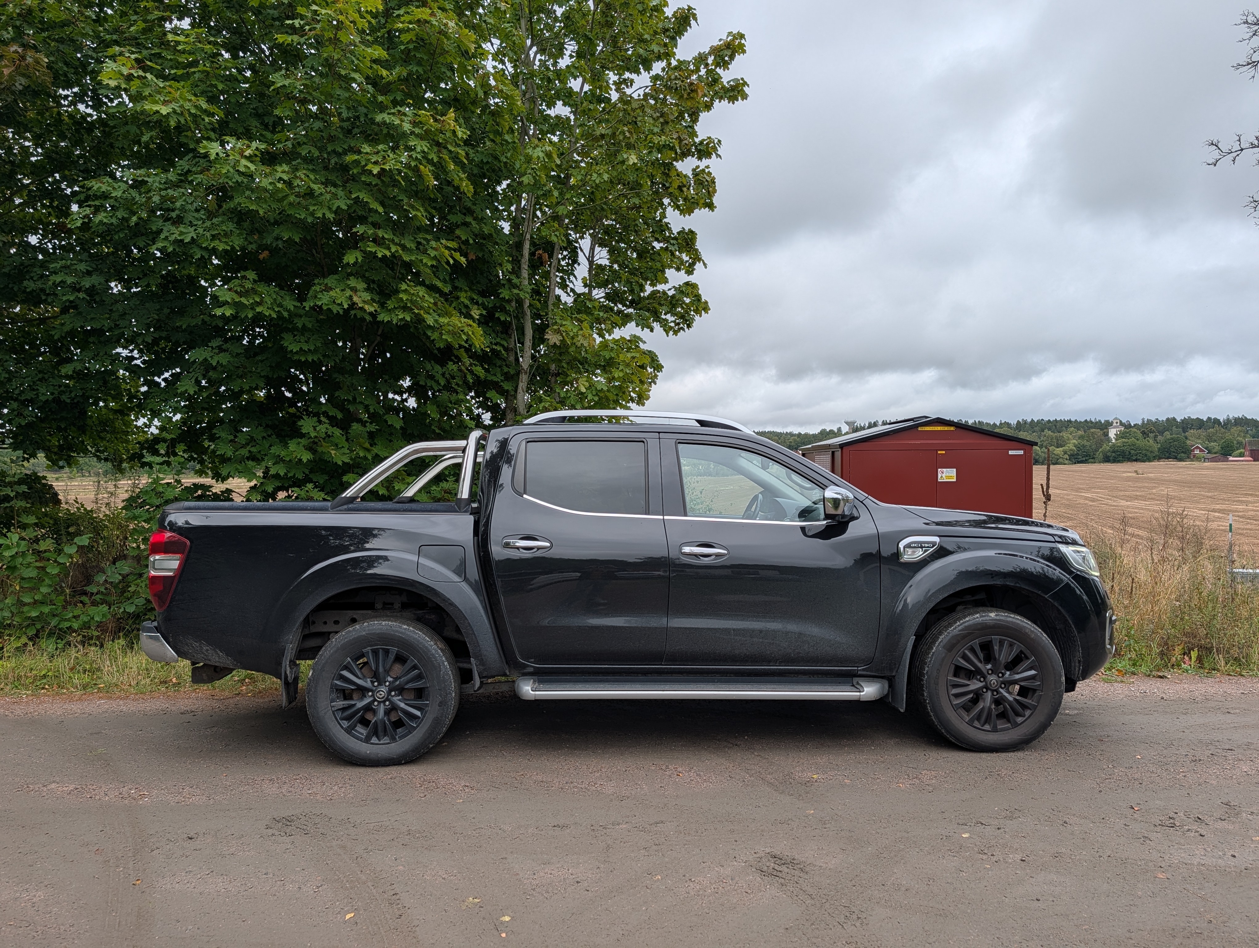Renault Alaskan 2.3 dCi 4WD Automatisk 2018, bild 2/10
