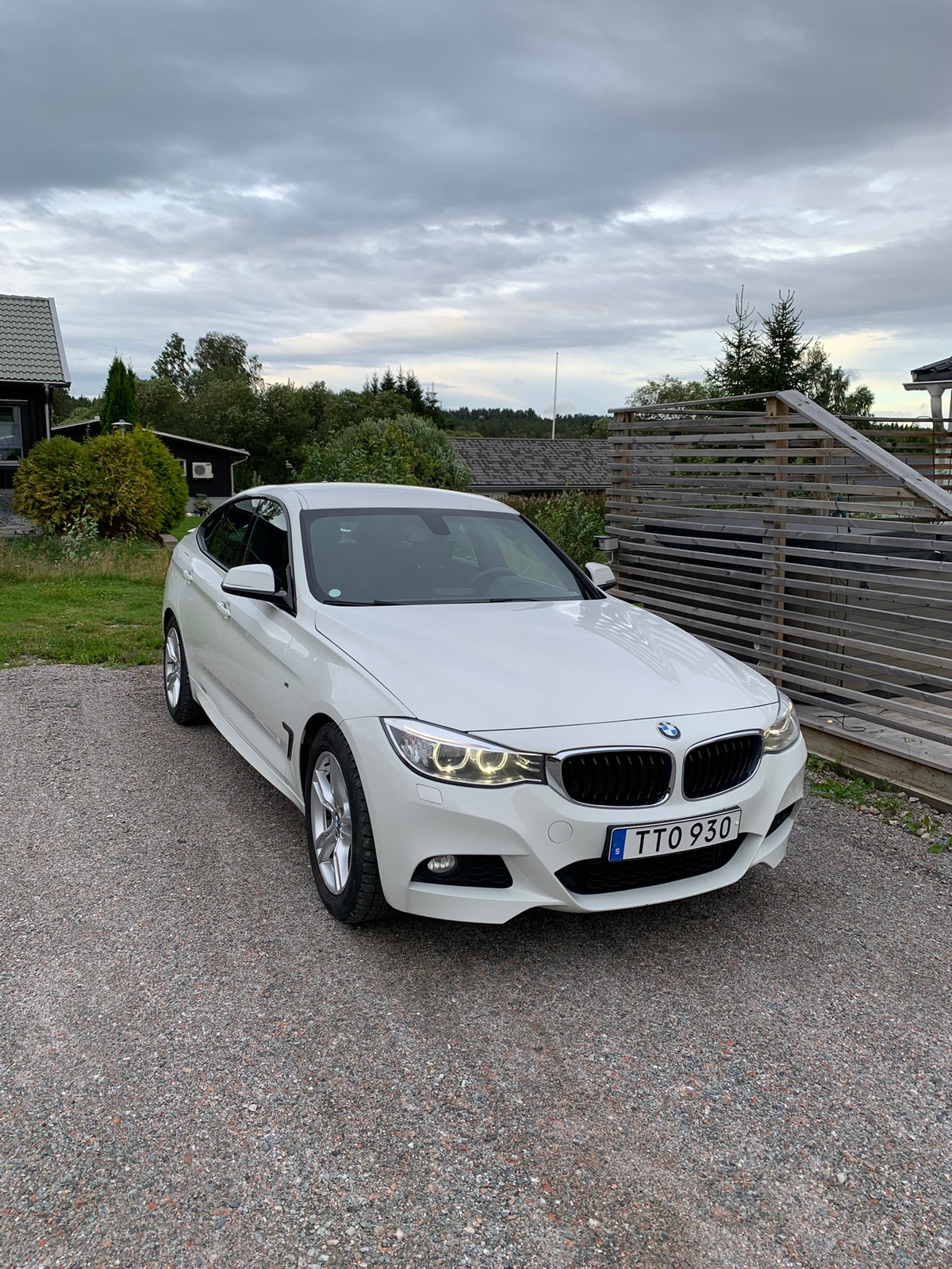 BMW 320