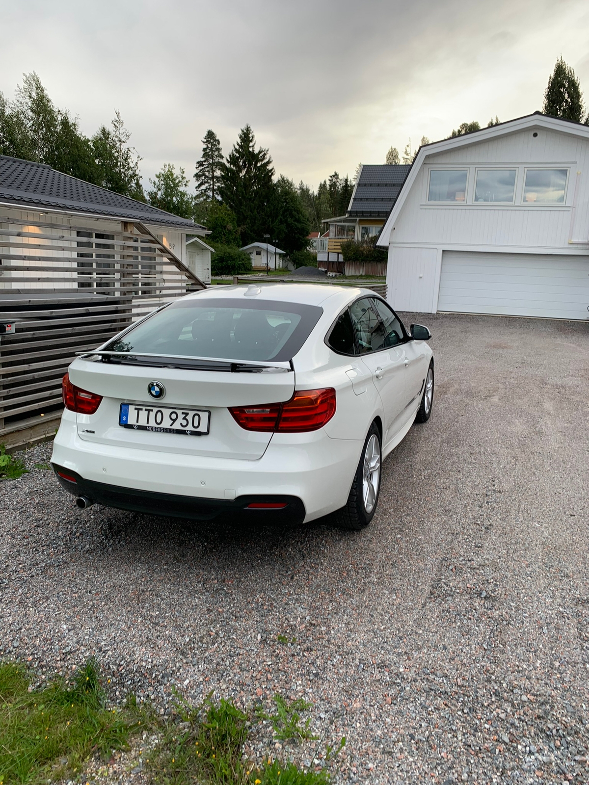 BMW 320 d xDrive Gran Turismo Manuell 2015, bild 3/7
