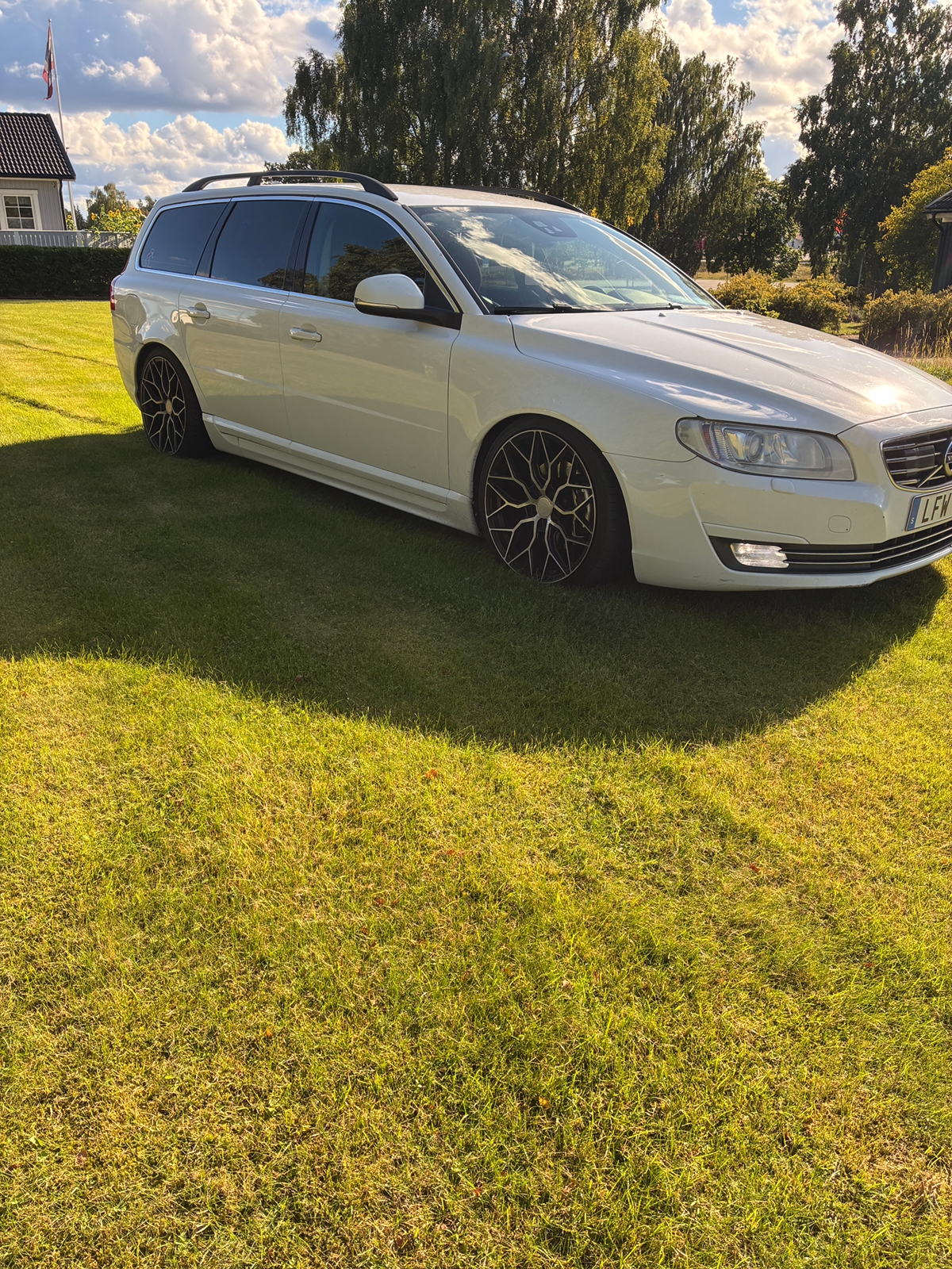 Volvo V70 D4 AWD Geartronic 2016, bild 3/8
