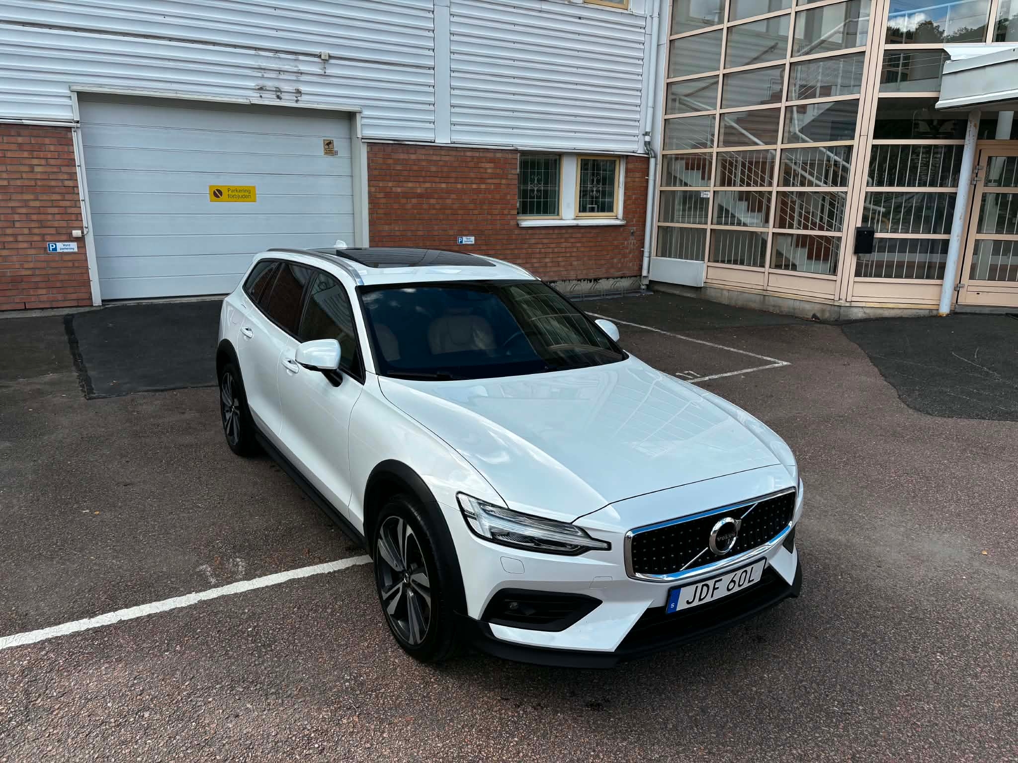 Volvo V60 Cross Country