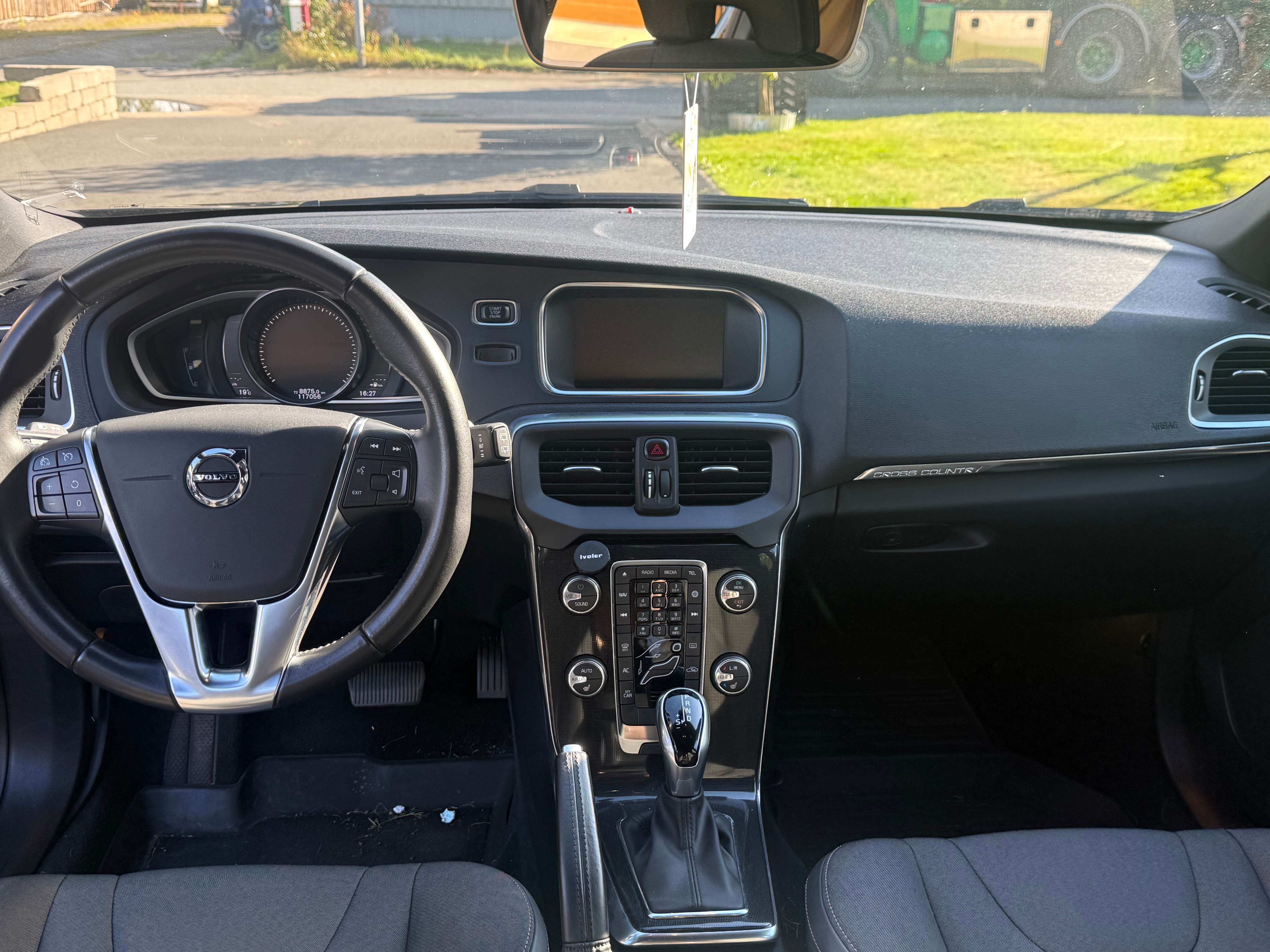 Volvo V40 Cross Country D2 Geartronic 2018, bild 3/5