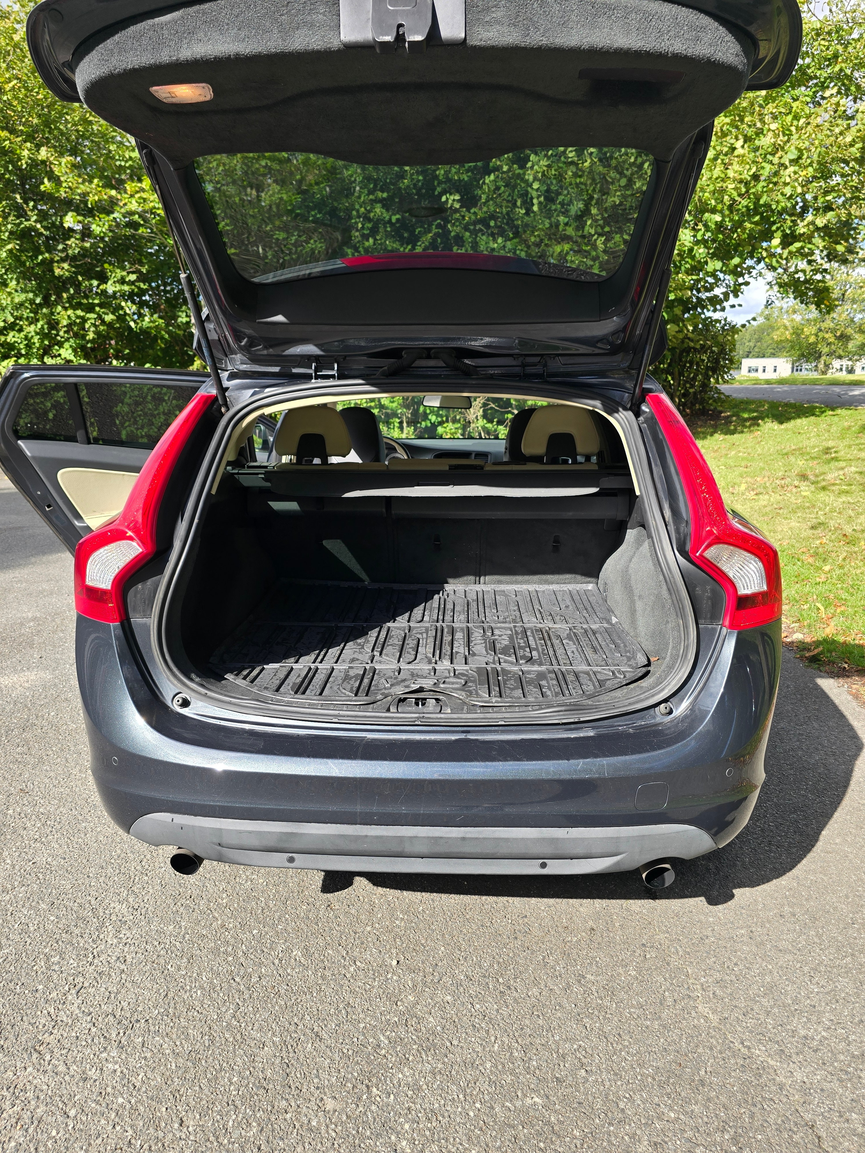 Volvo V60 T3 Manuell 2011, bild 5/7