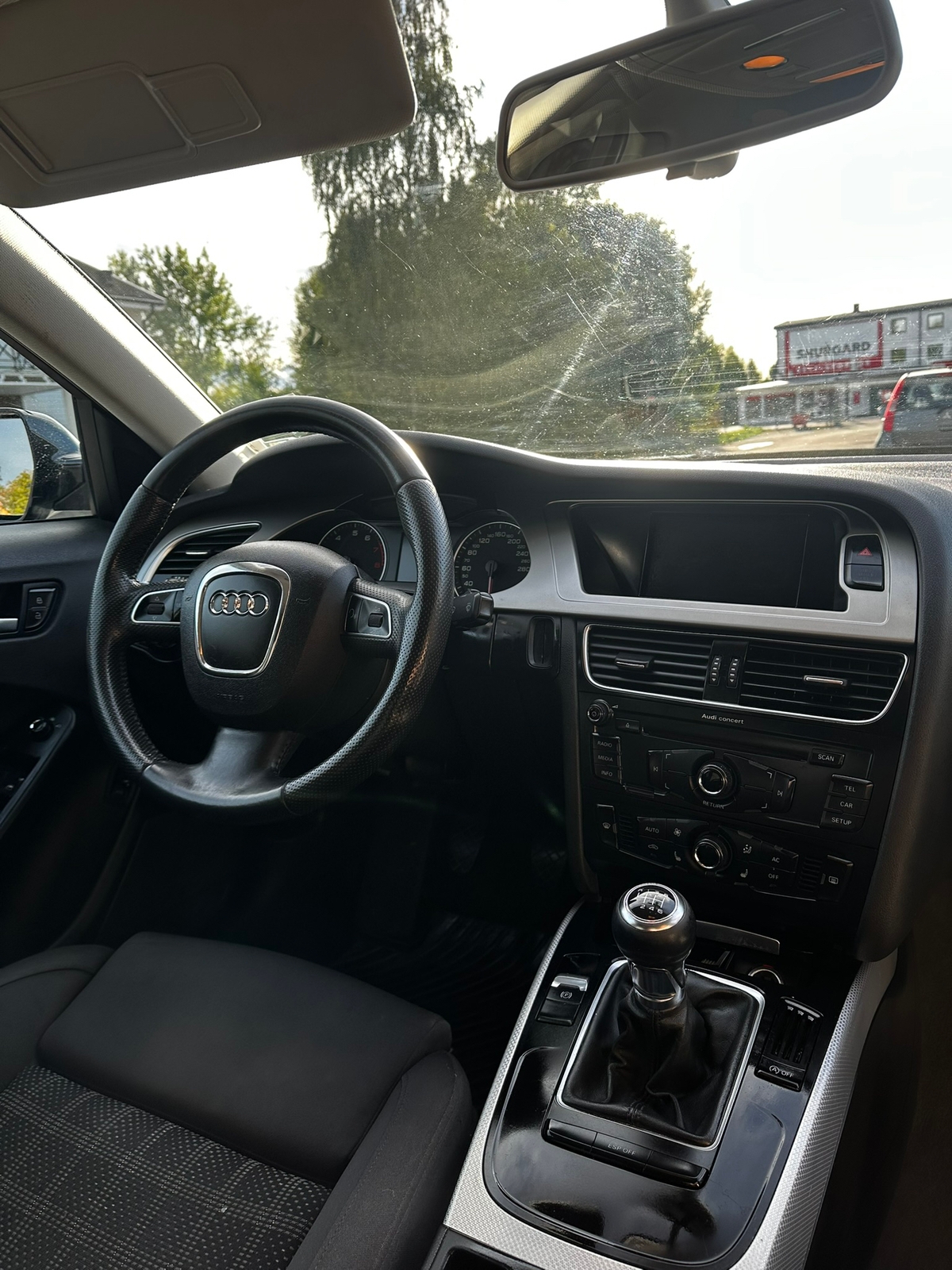 Audi A4 Sedan 2.0 TFSI E85 Manuell 2010, bild 6/10