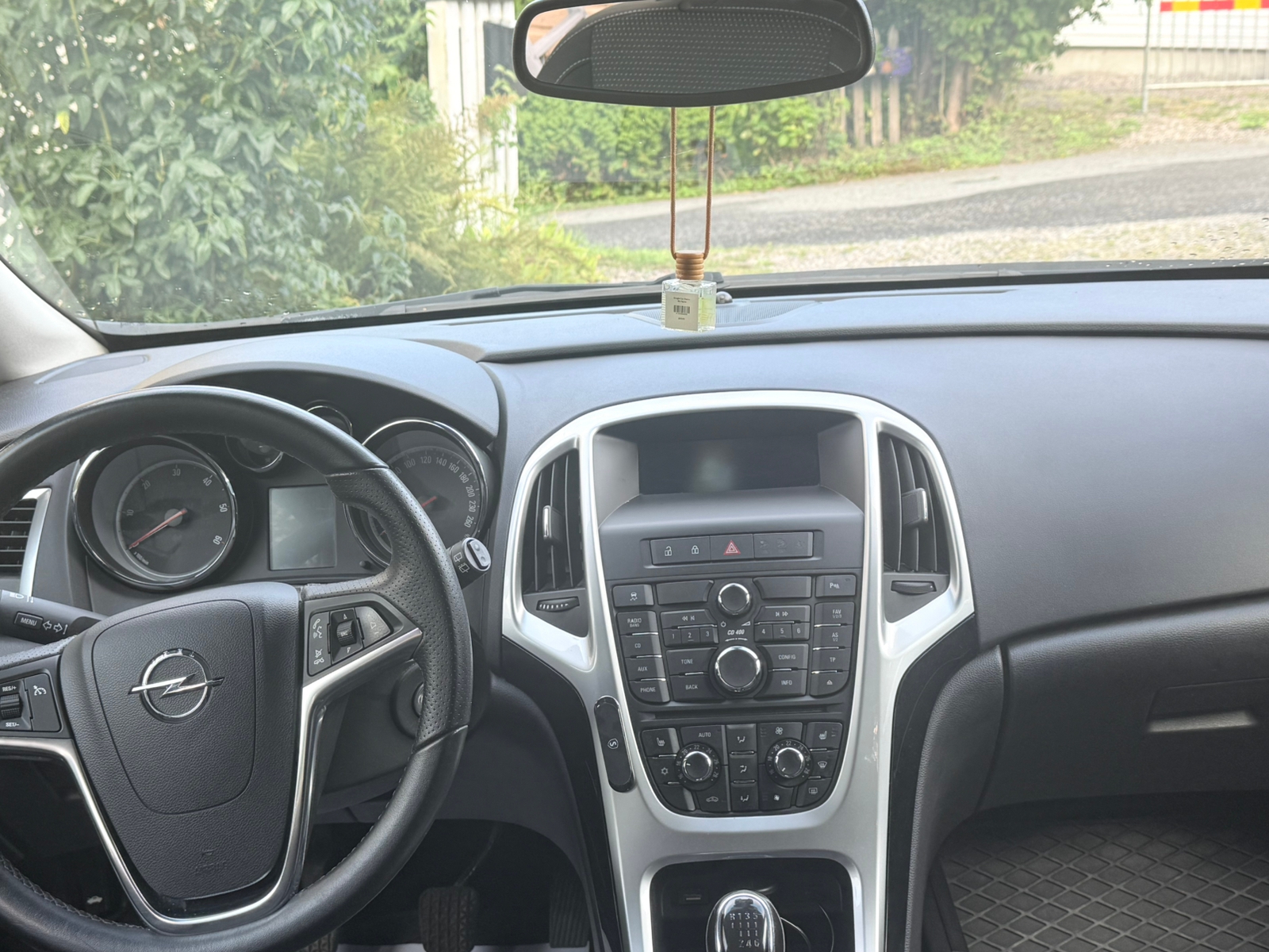 Opel Astra 1.7 CDTI Manuell 2012, photo 4/10