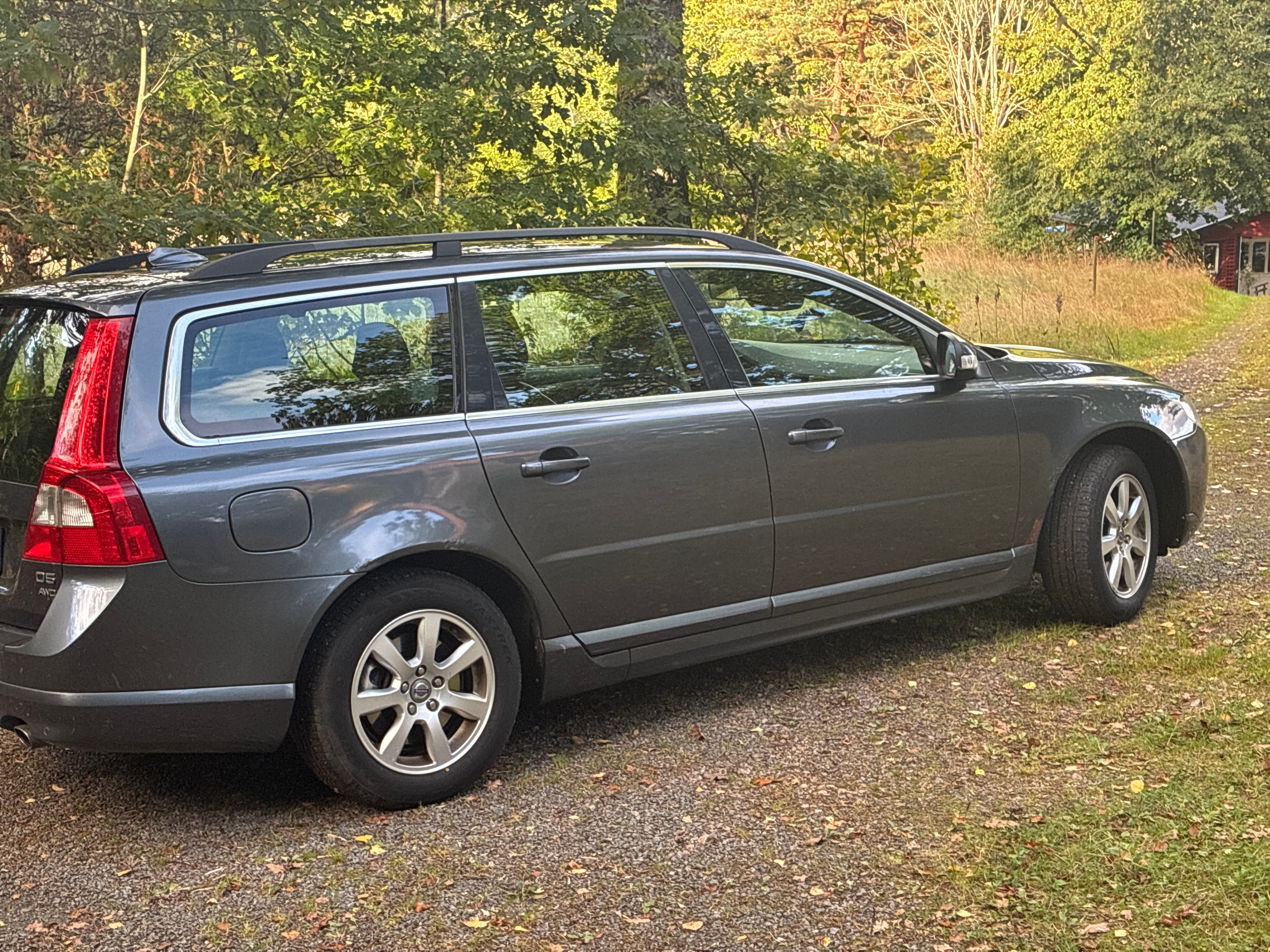 Volvo V70 D5 AWD Geartronic 2011, bild 2/4