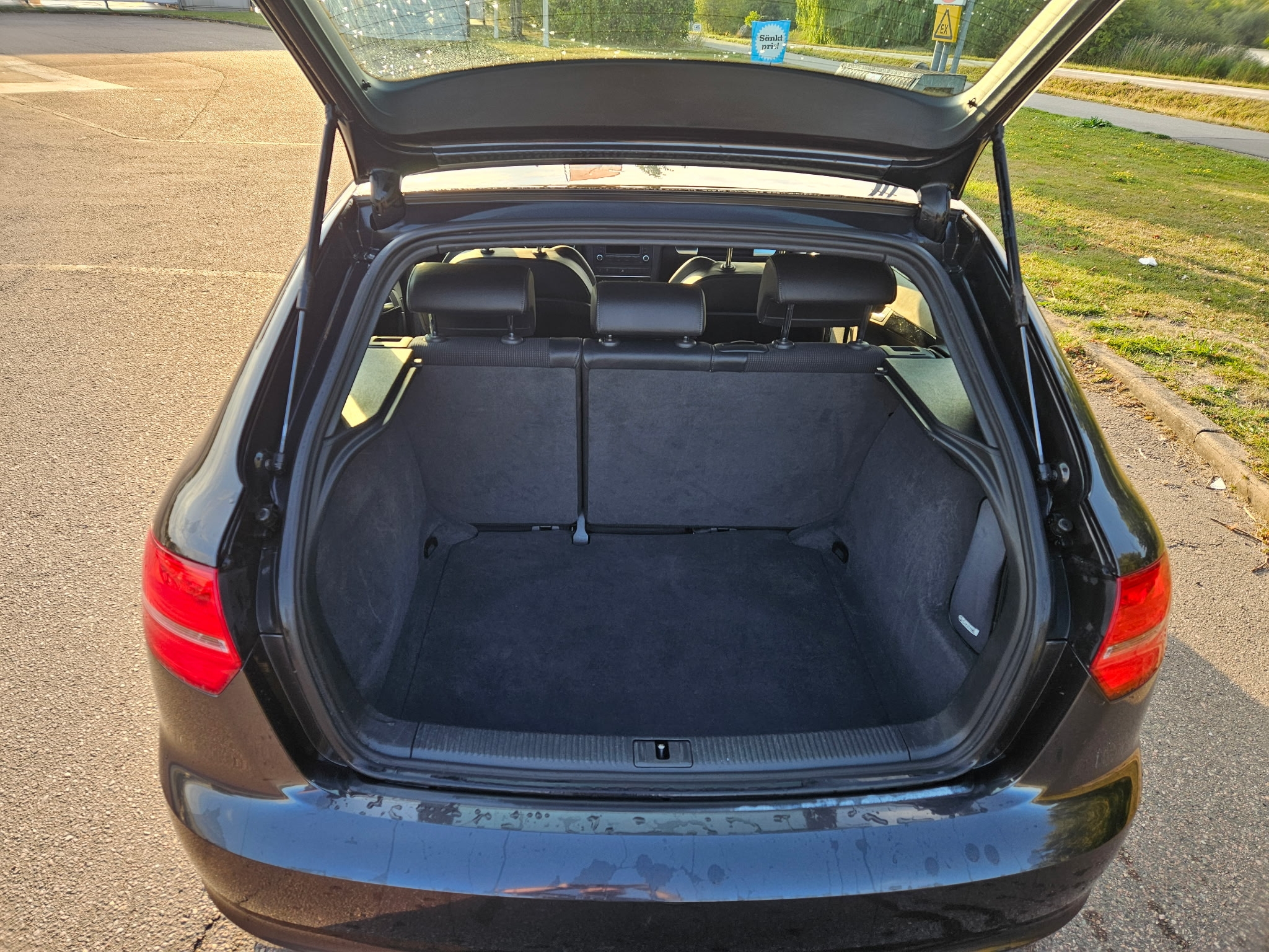 Audi A3 Sportback 2.0 TDI Manuell 2010, bild 5/8
