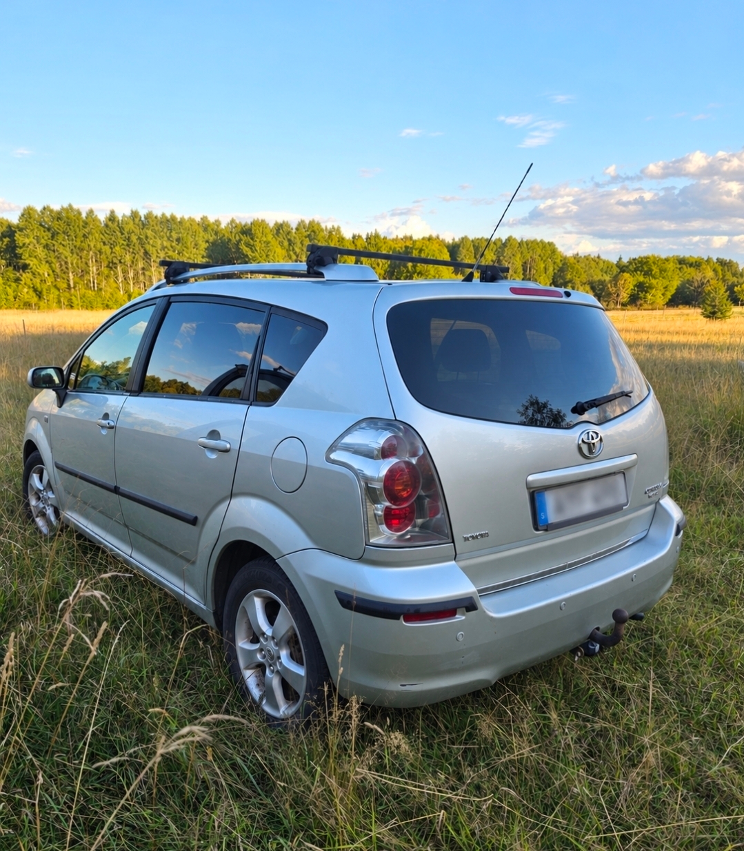 Toyota Corolla Verso 1.8 VVT-i Manuell 2006, bild 2/5