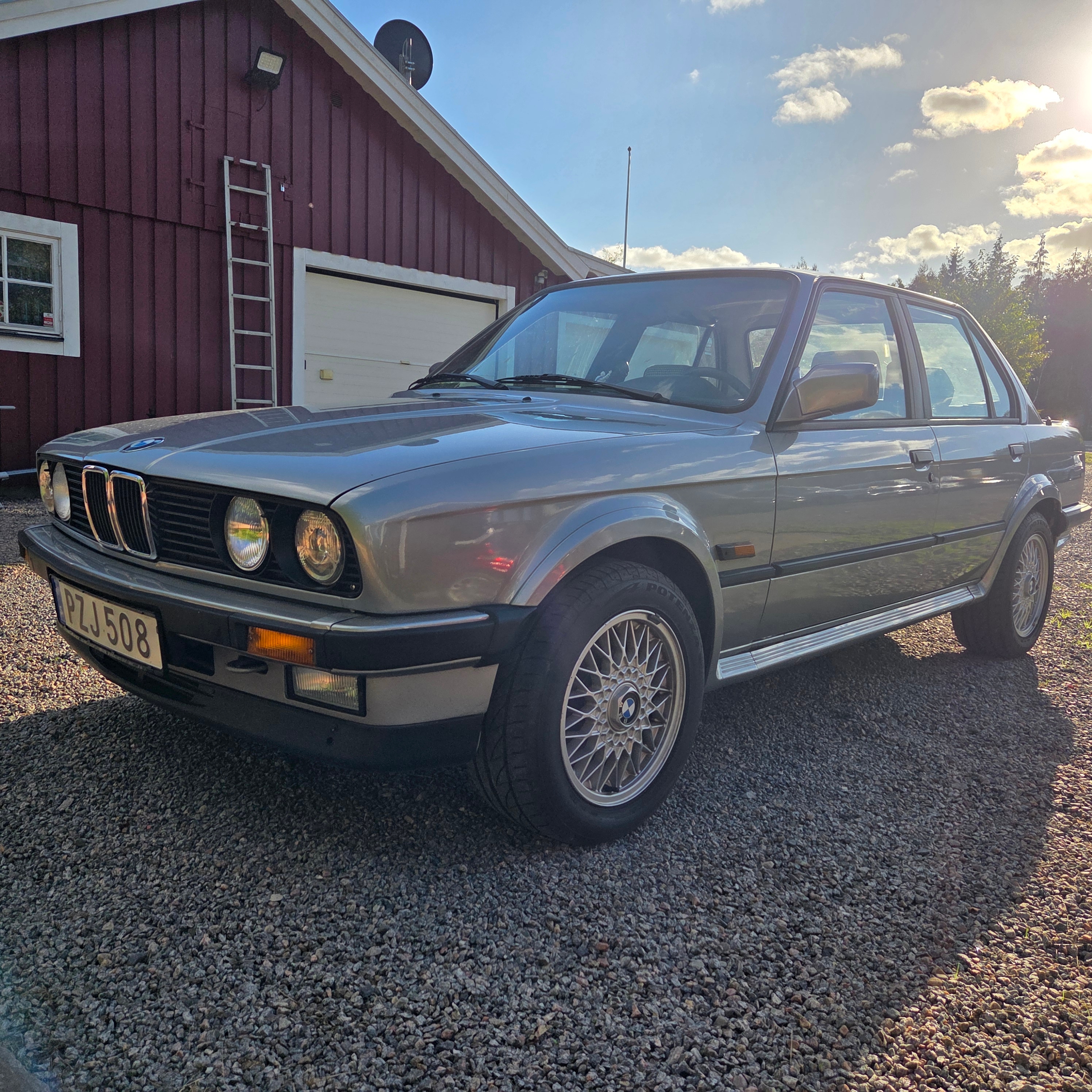 BMW 325