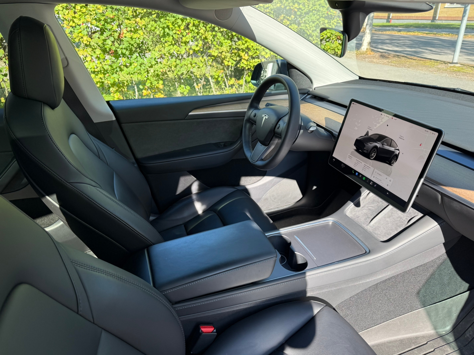 Tesla Model Y Long Range AWD 2022, bild 6/10