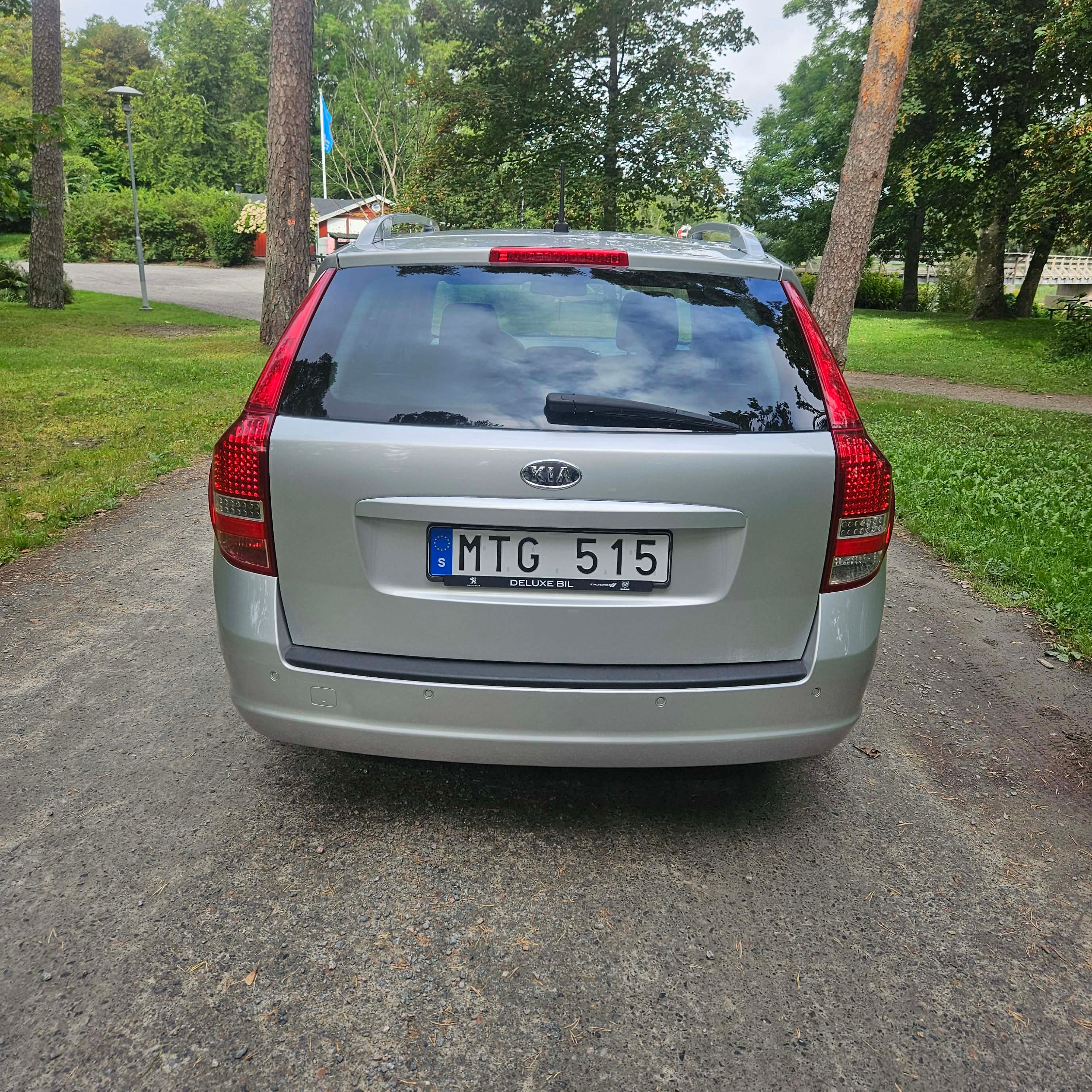 Kia Ceed 1.6 CRDi Manuell Kombi 2012, bild 4/8