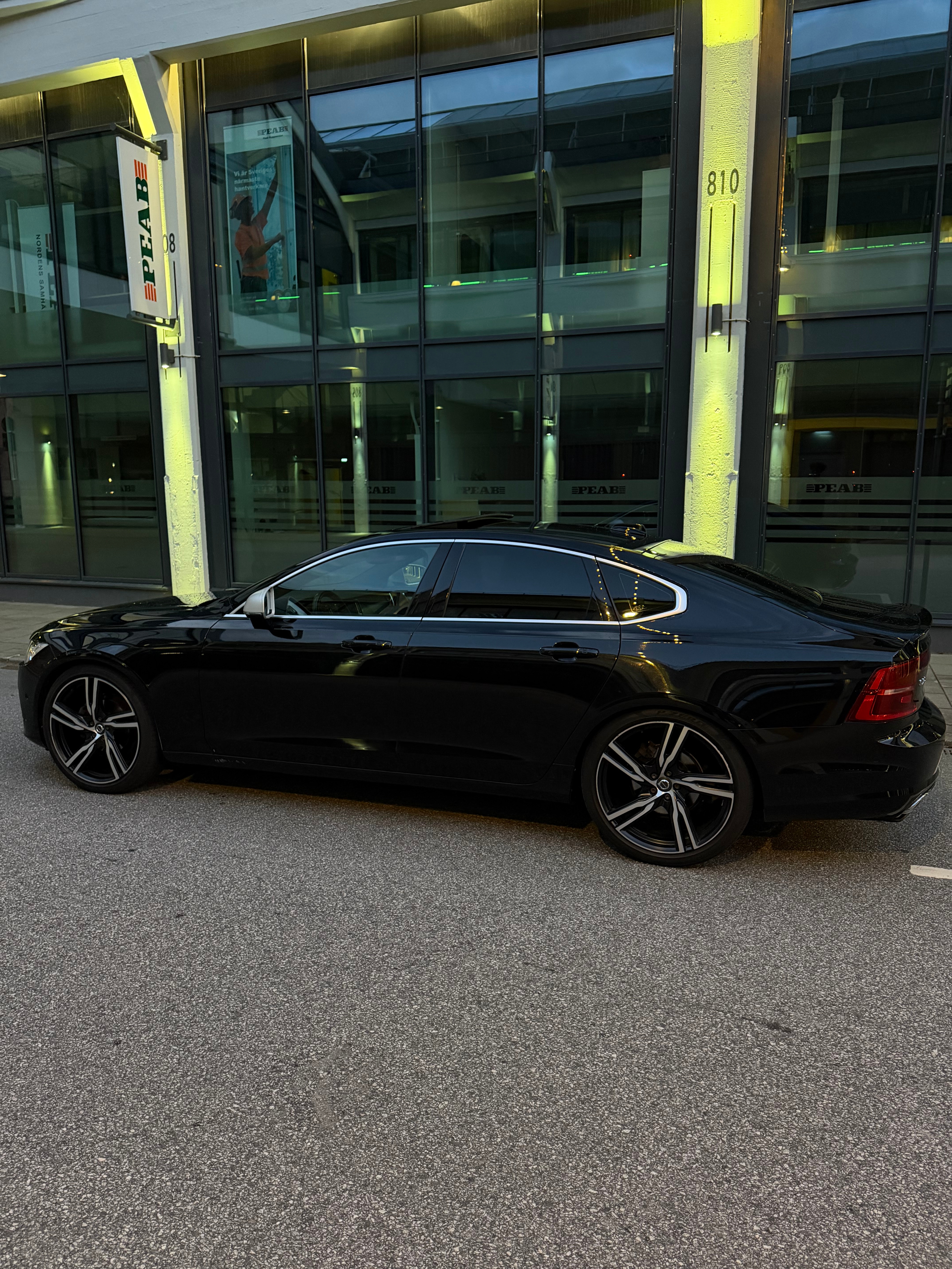 Volvo S90 2018, kuva 5/8