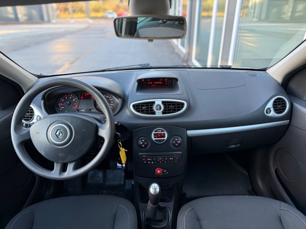 Renault Clio 2010, bild 6/10
