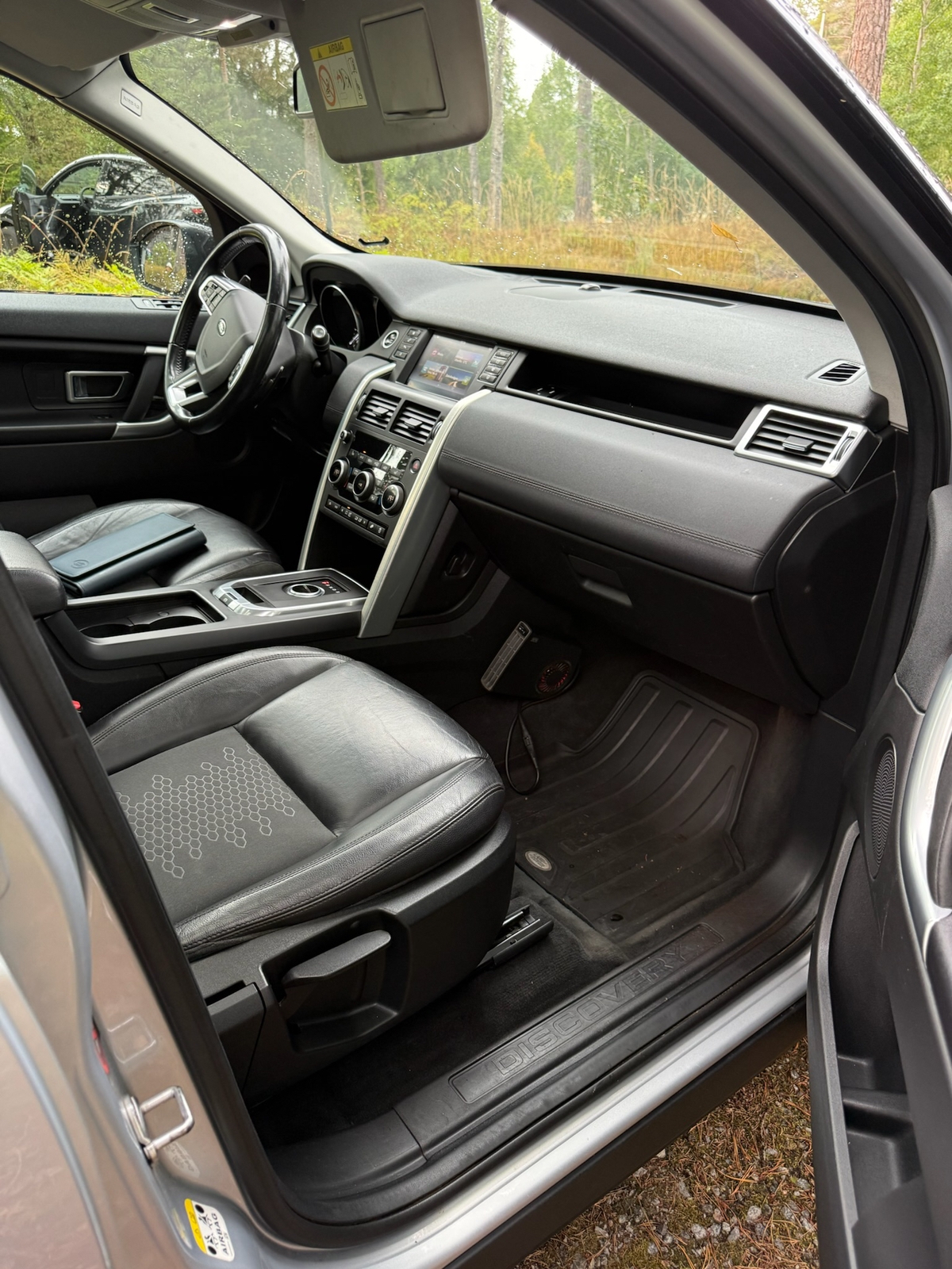 Land Rover Discovery Sport 2017, bild 6/10