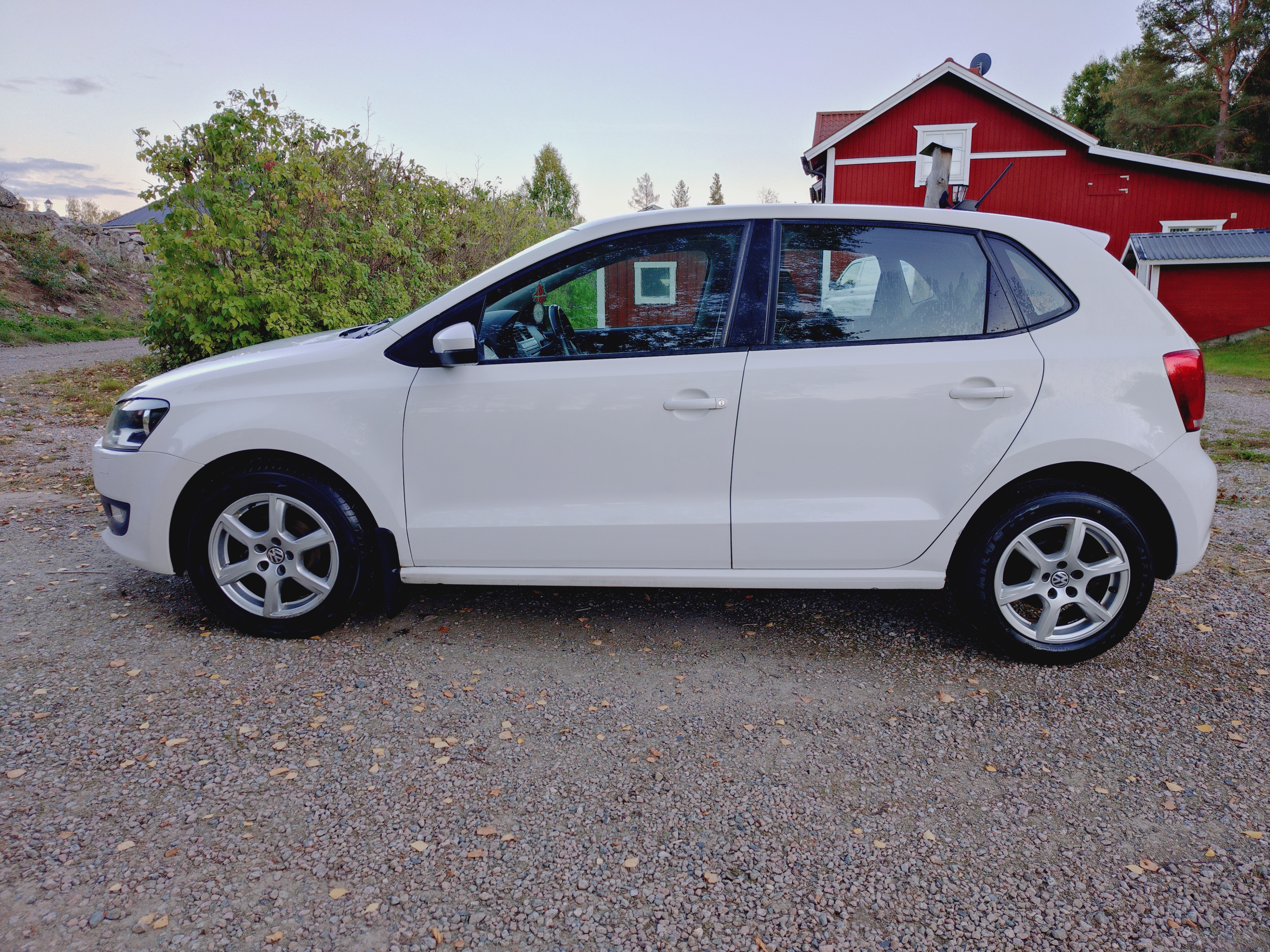 Volkswagen Polo 5-dörrar 1.2 TSI Manuell 2013, bild 7/7
