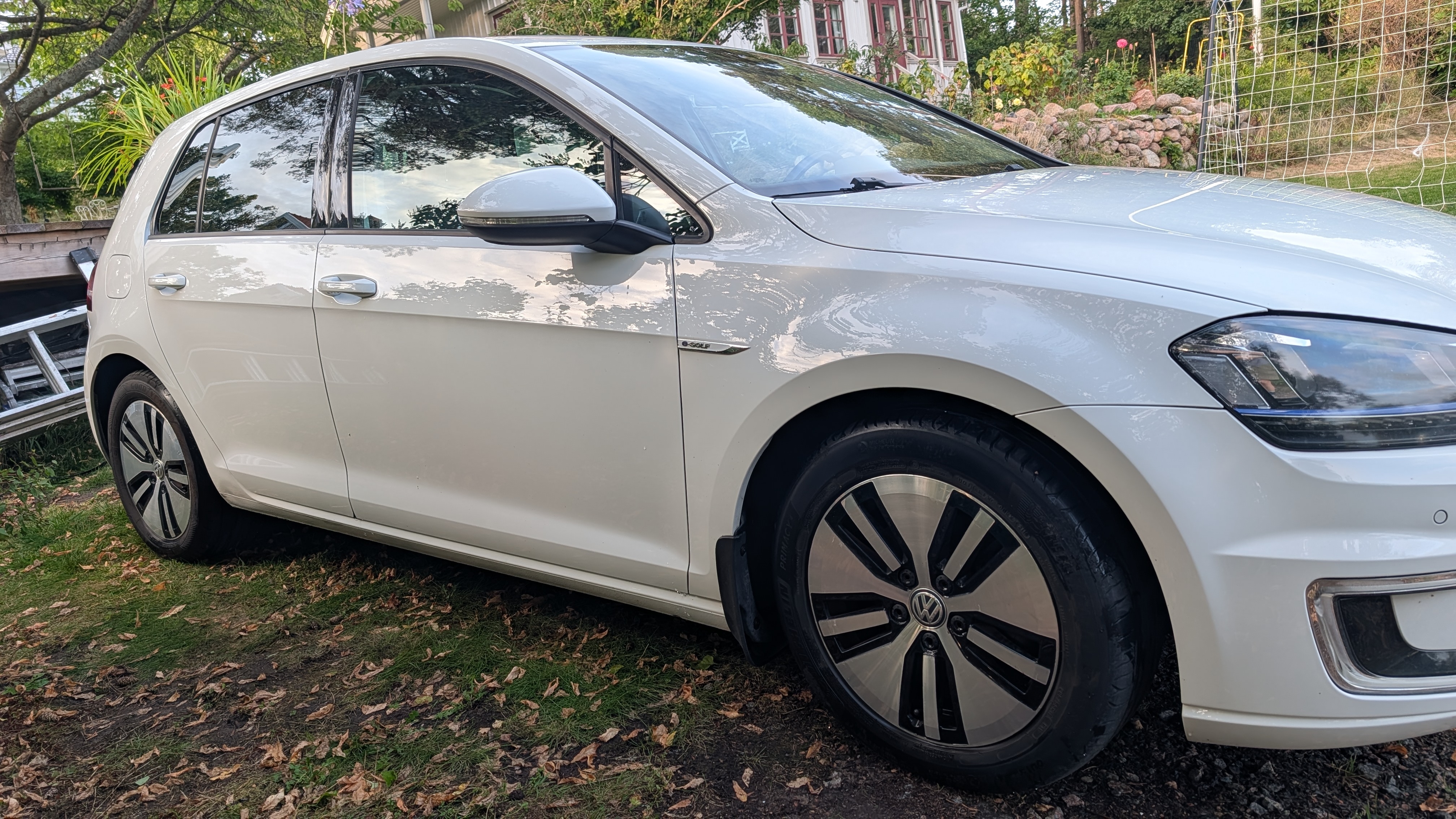 Volkswagen Golf VII e-golf 2015, bild 2/9