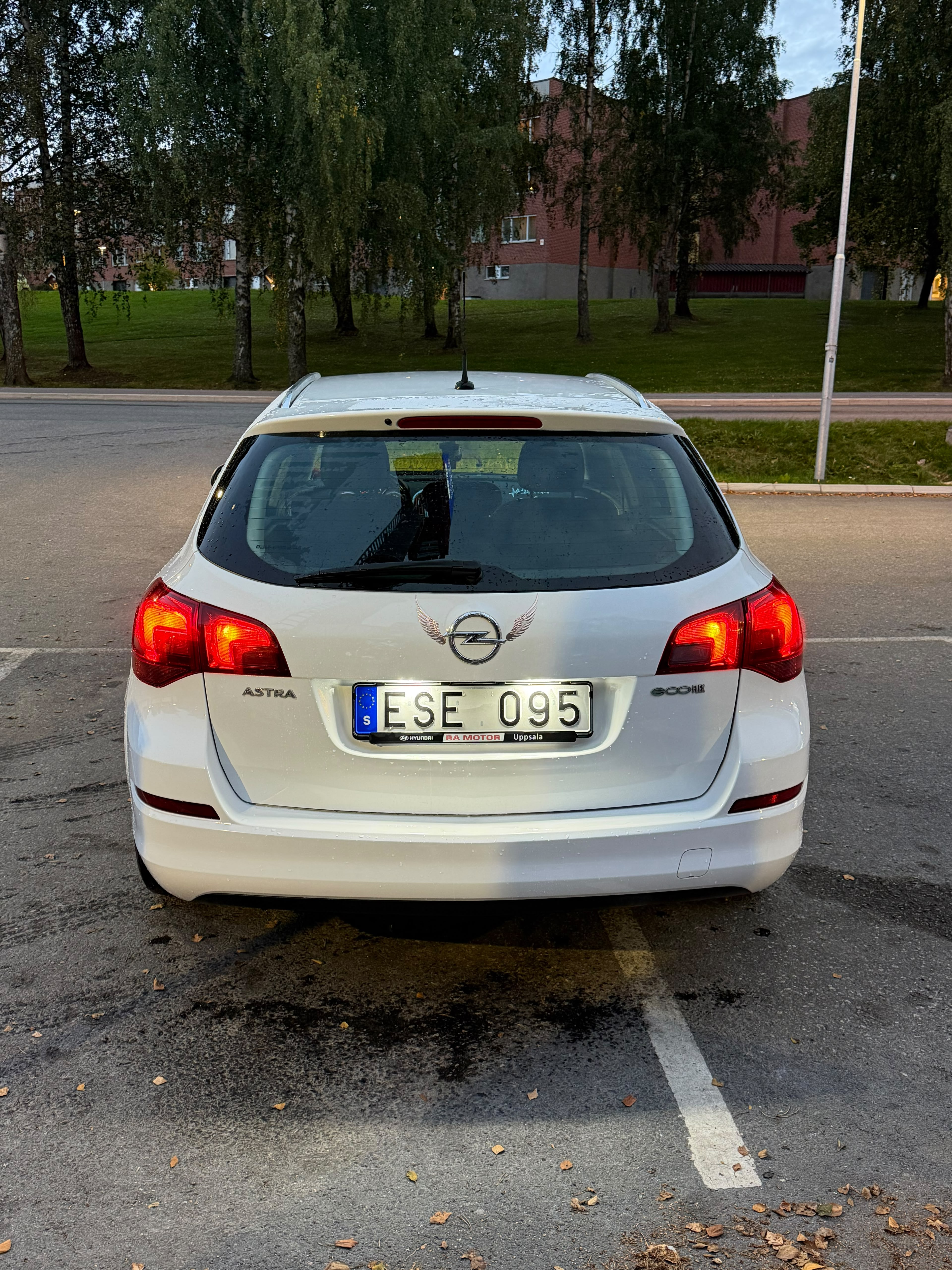 Opel Astra 2011, bild 4/9
