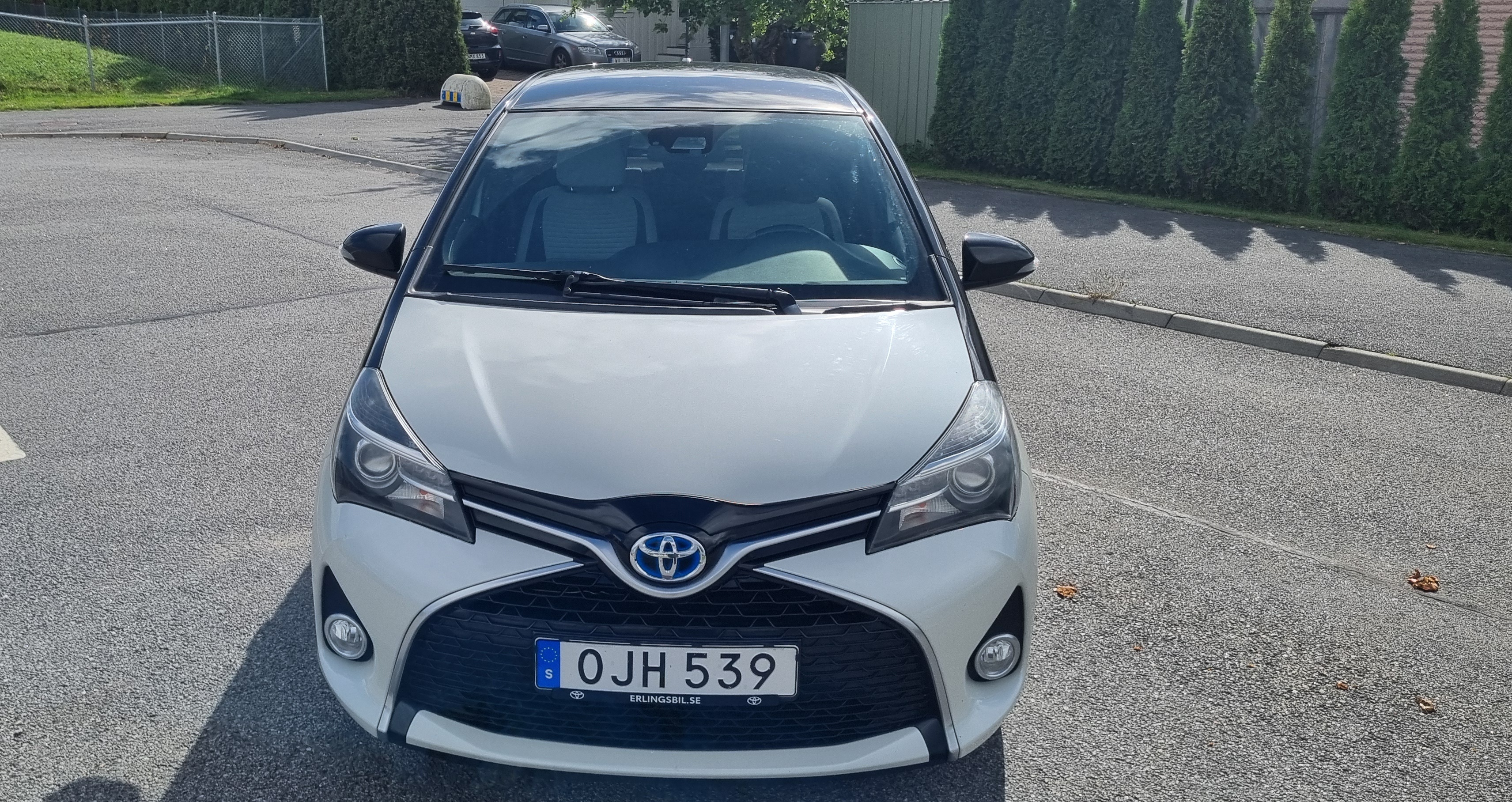 Toyota Yaris 2016, bild 2/10