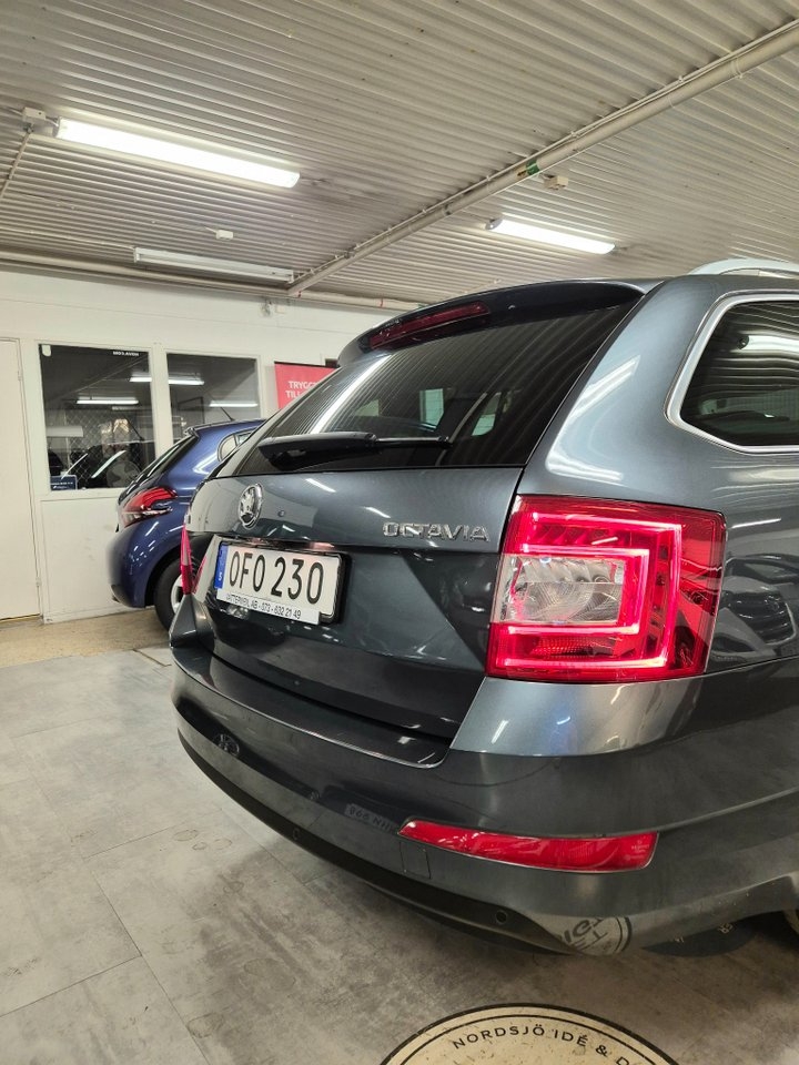 Skoda Octavia 2017, bild 6/10