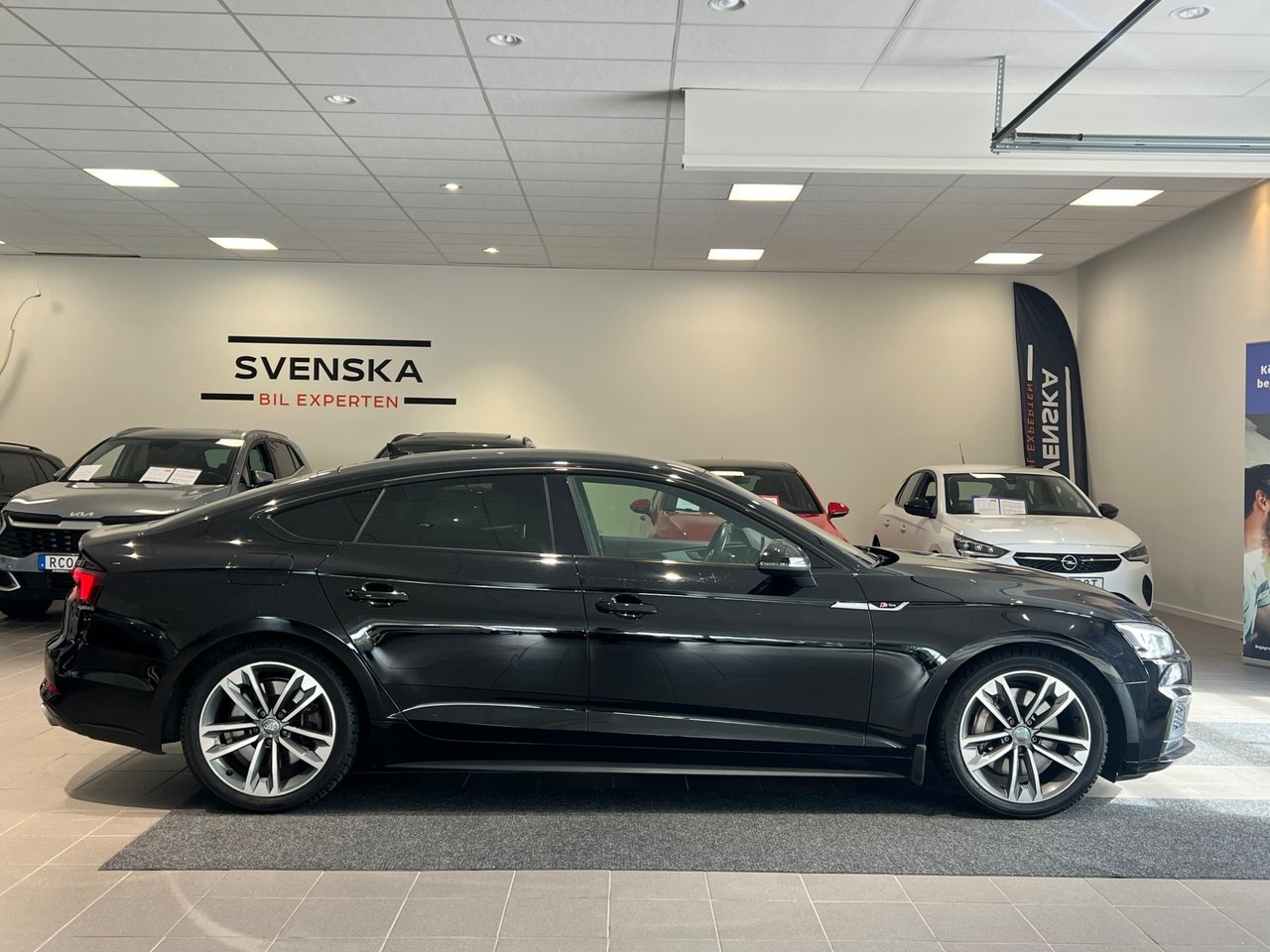 Audi A5 2019, bild 2/10