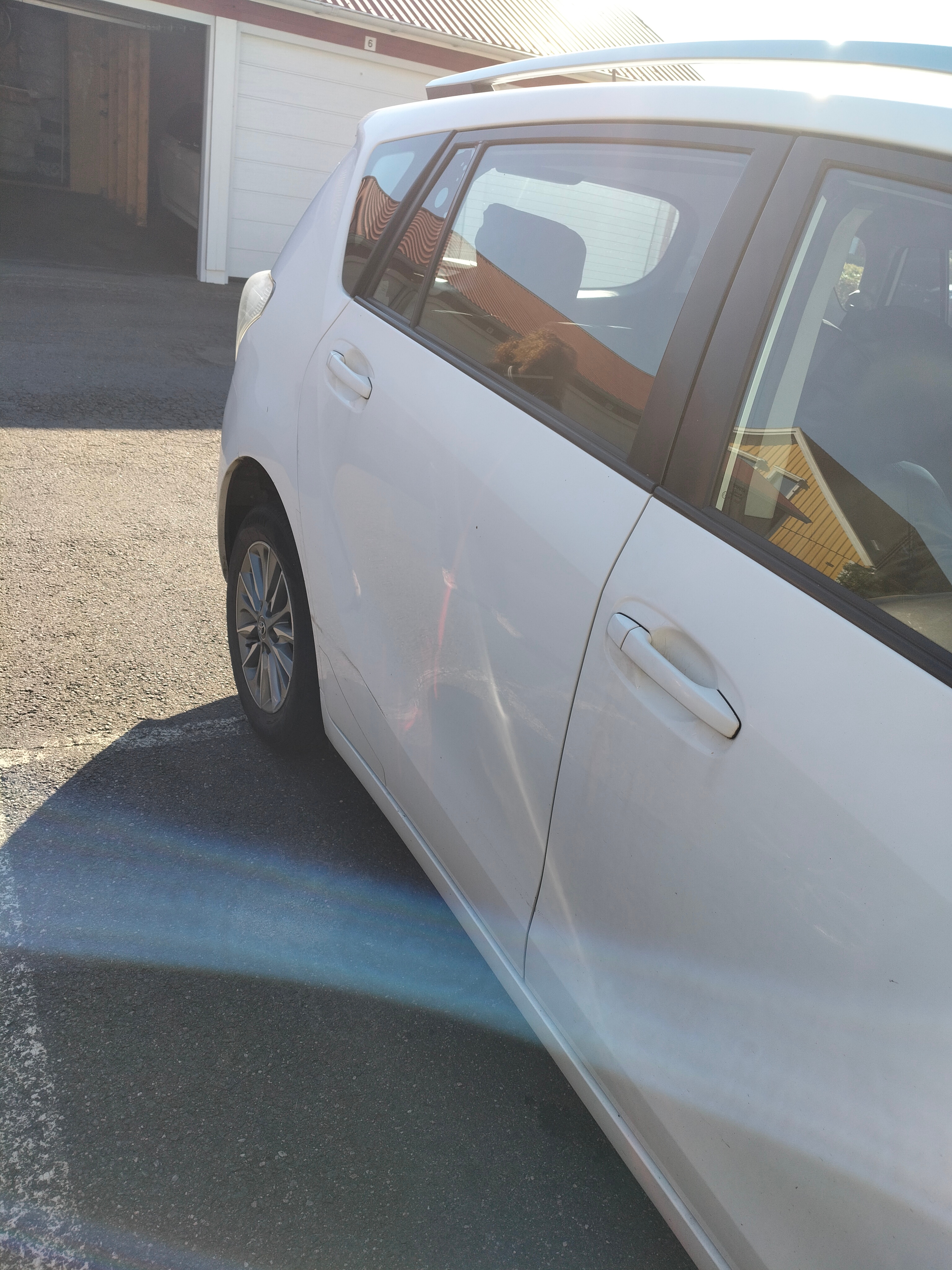 Toyota Verso 1.6 Manuell 2017, bild 4/5
